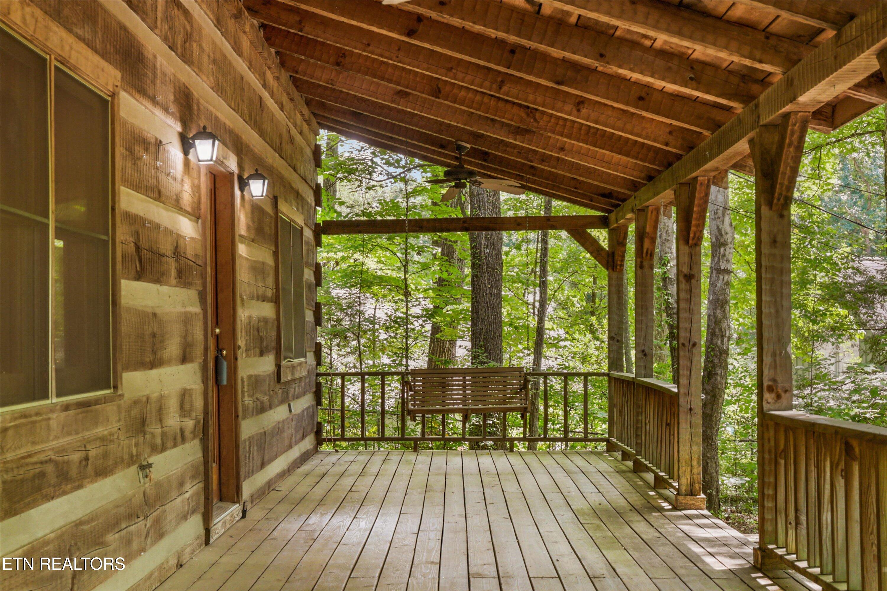 122 Land Oak Rd