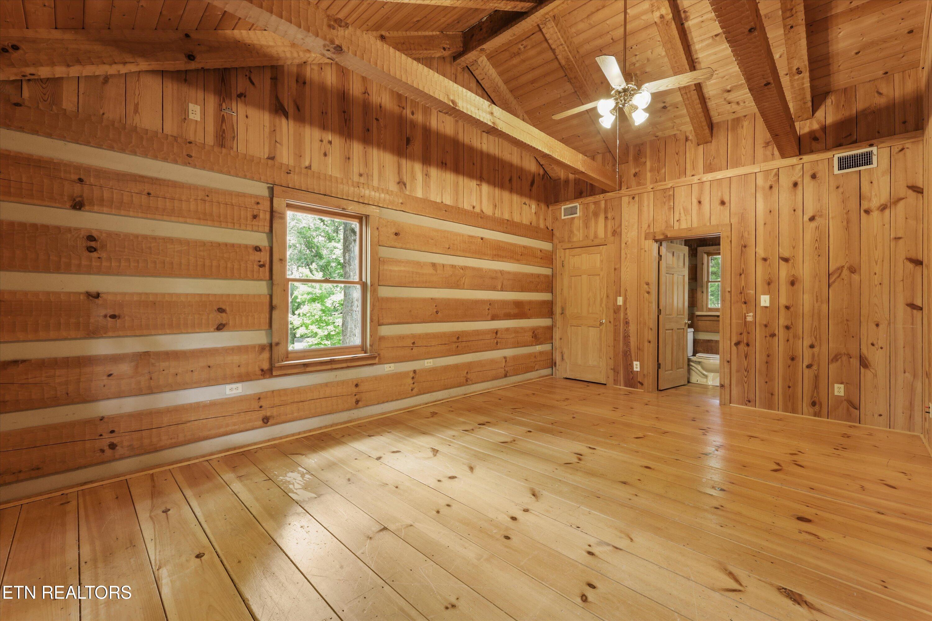 122 Land Oak Rd