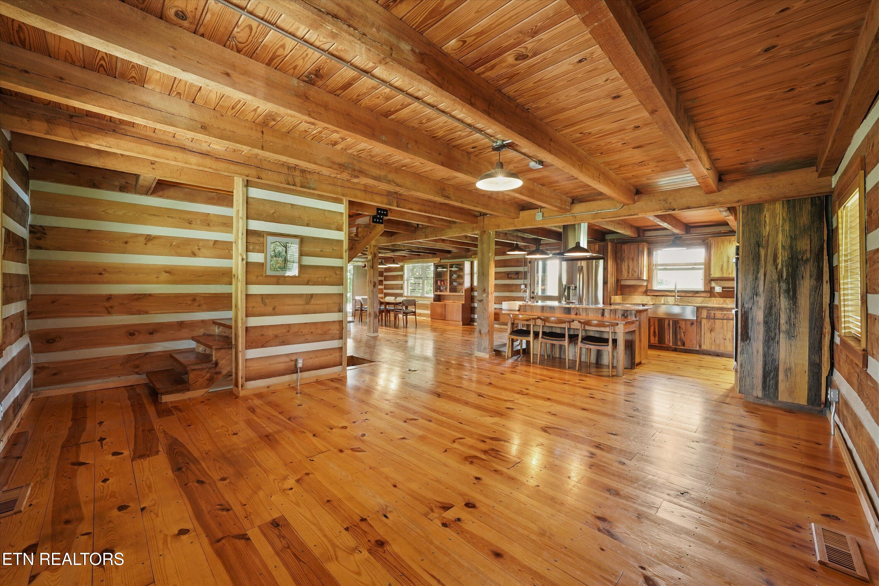 2132 Grey Ridge Rd