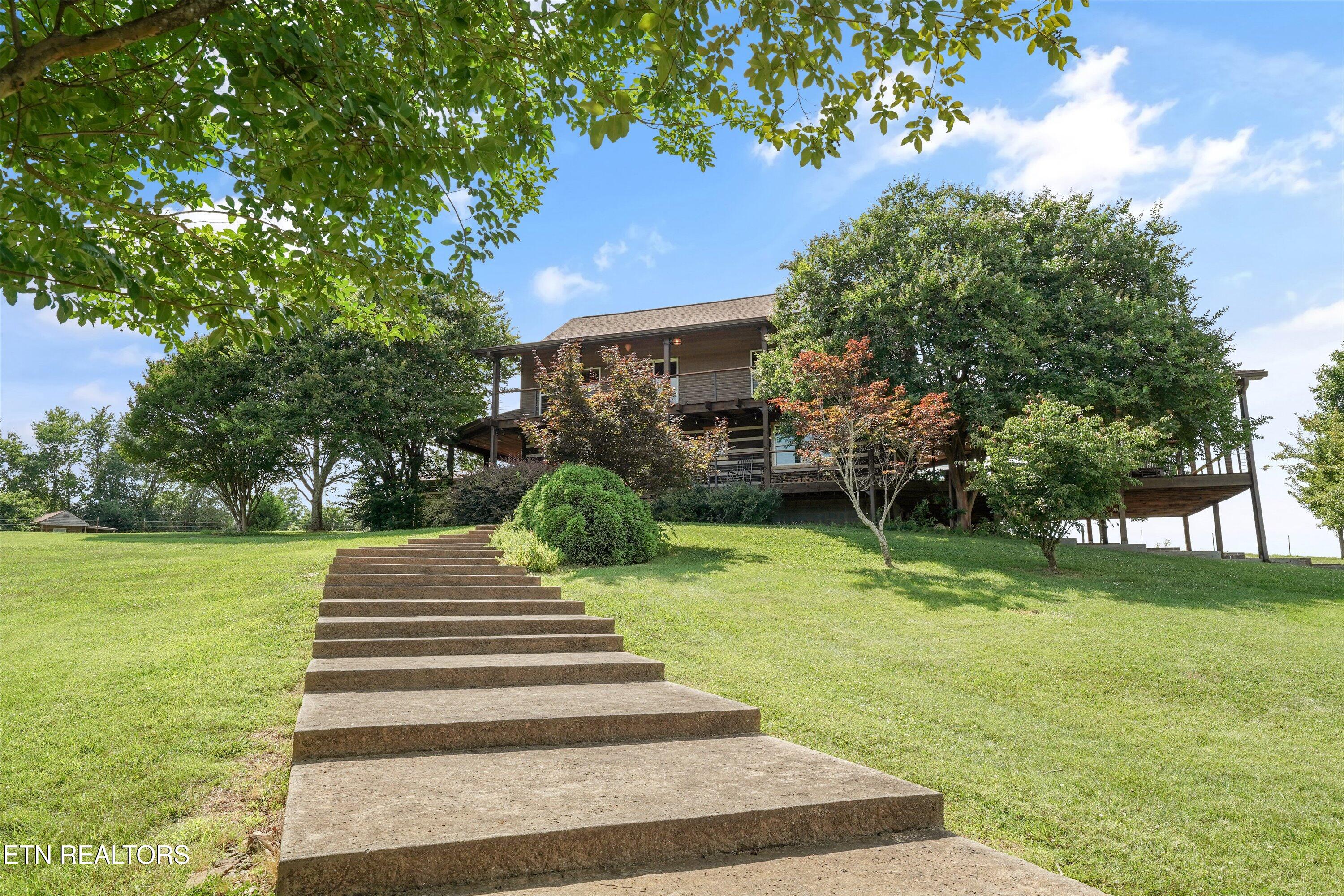2132 Grey Ridge Rd