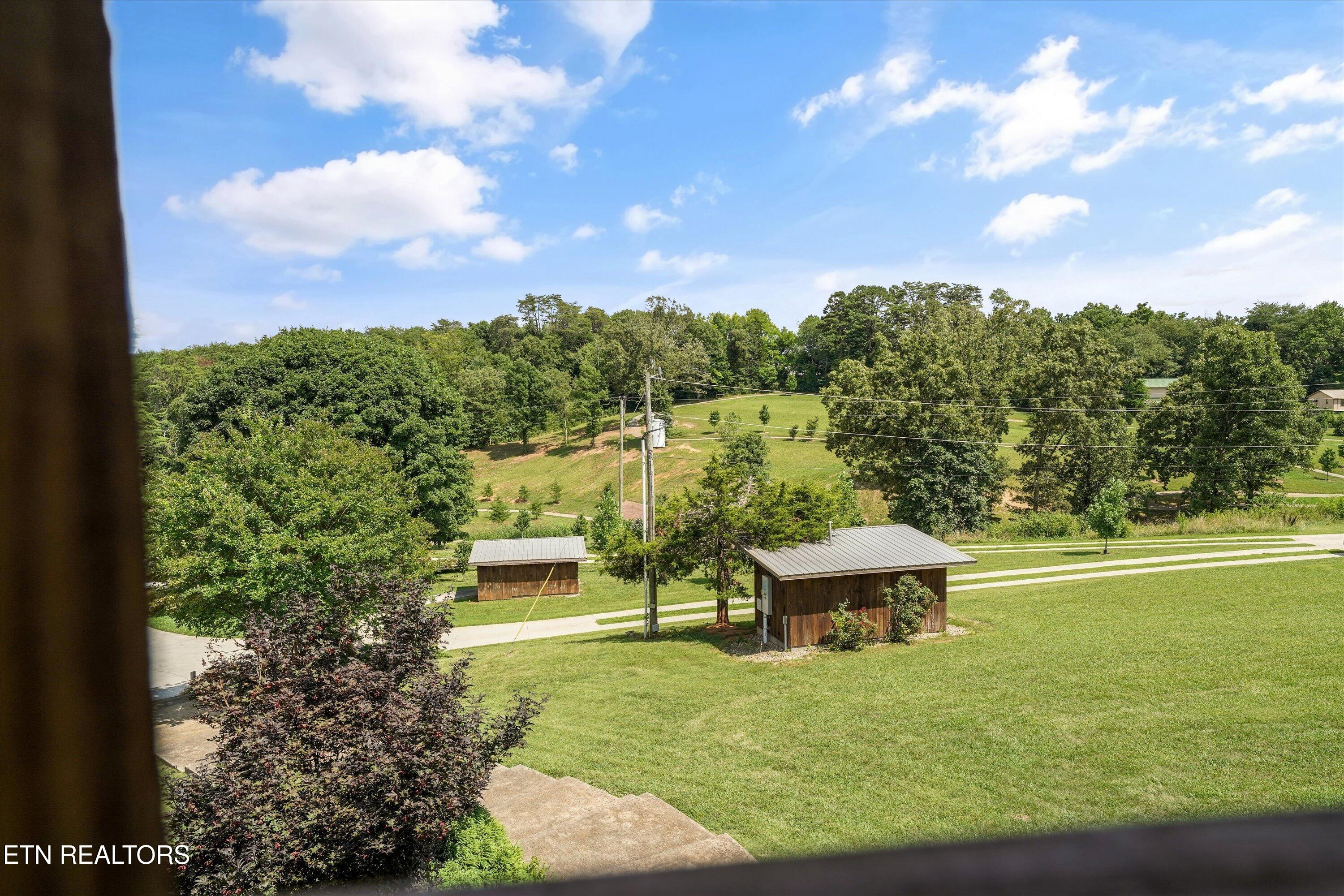 2132 Grey Ridge Rd