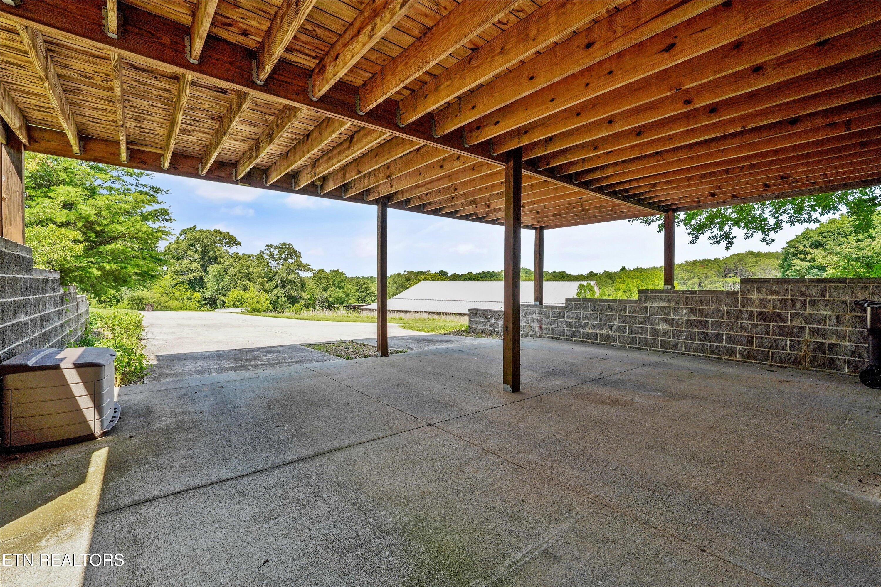 2132 Grey Ridge Rd