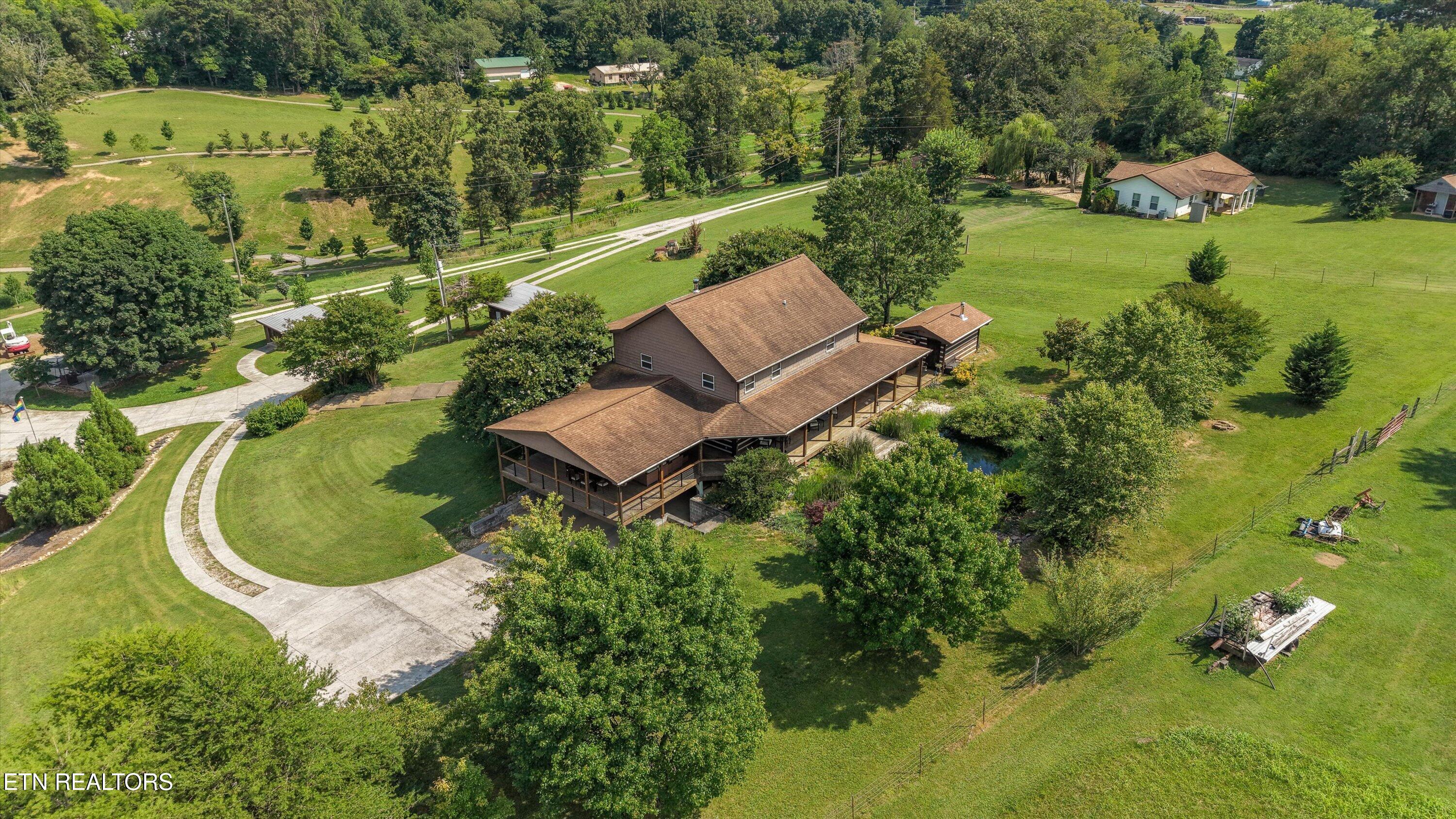2132 Grey Ridge Rd