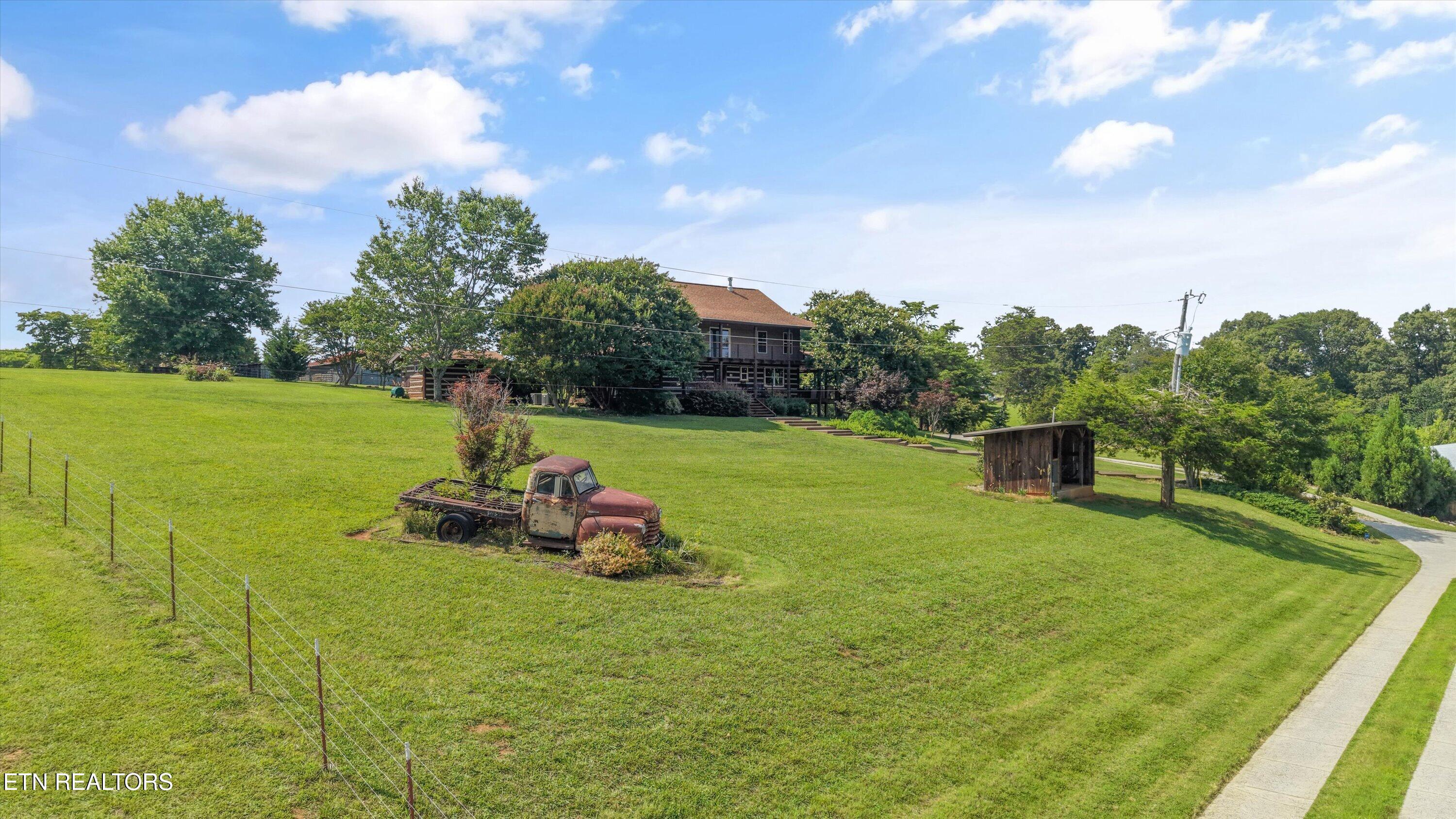 2132 Grey Ridge Rd