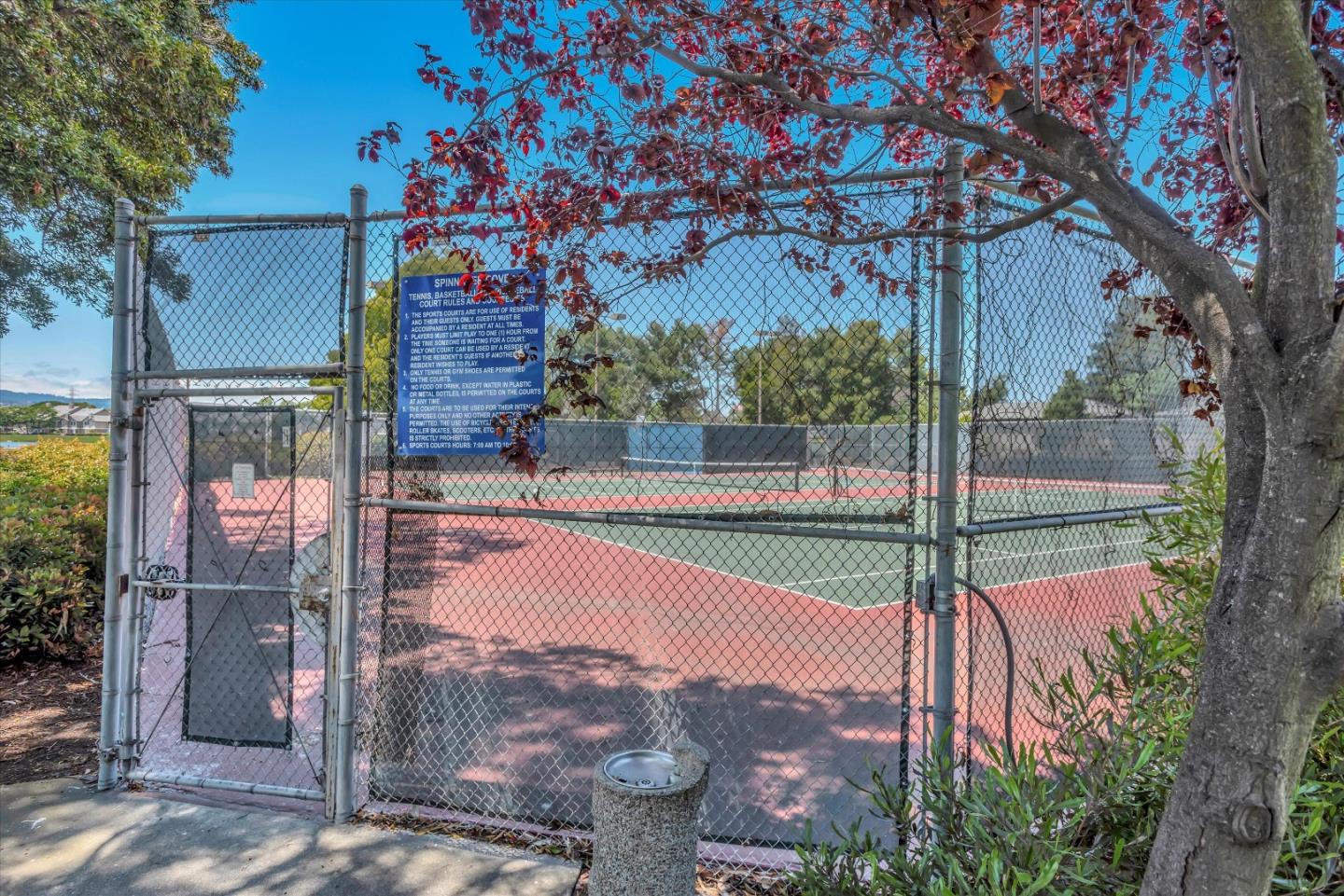 815 Sea Spray LN 304