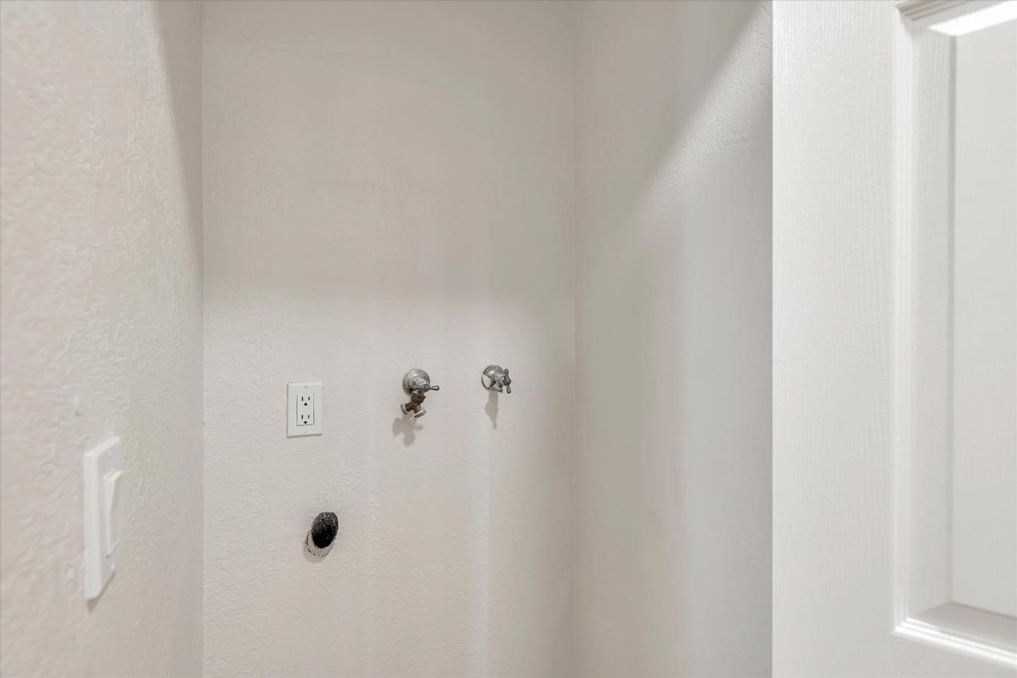 815 Sea Spray LN 304