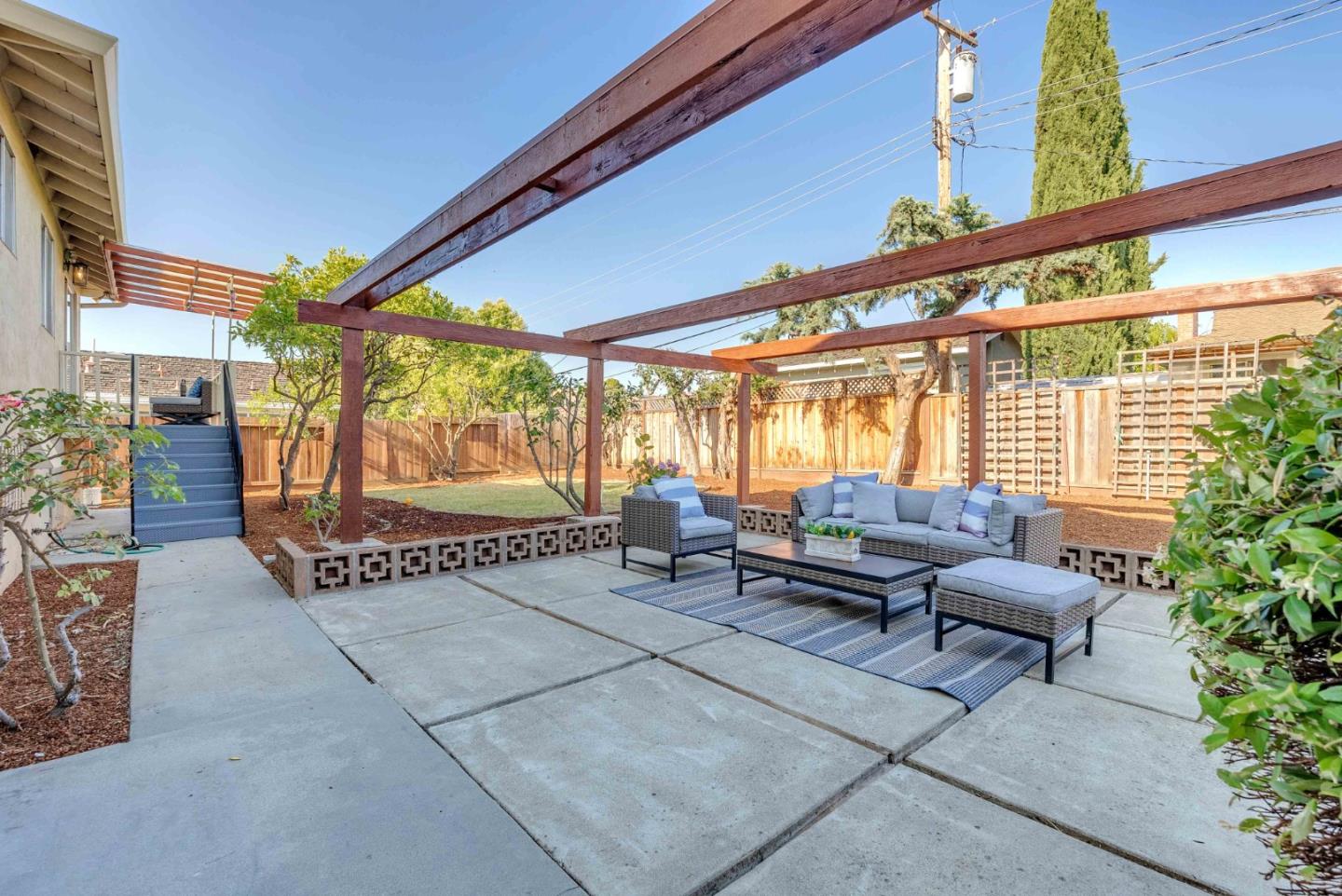 1634 Bittern DR