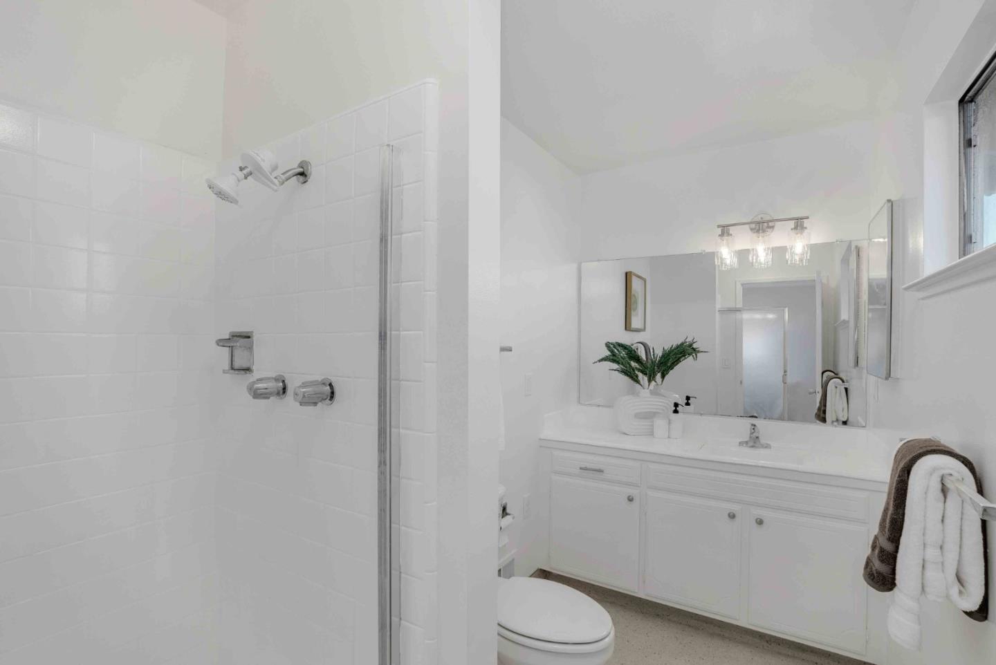1634 Bittern DR