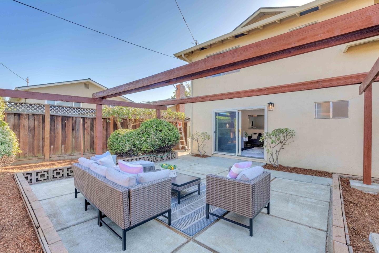 1634 Bittern DR