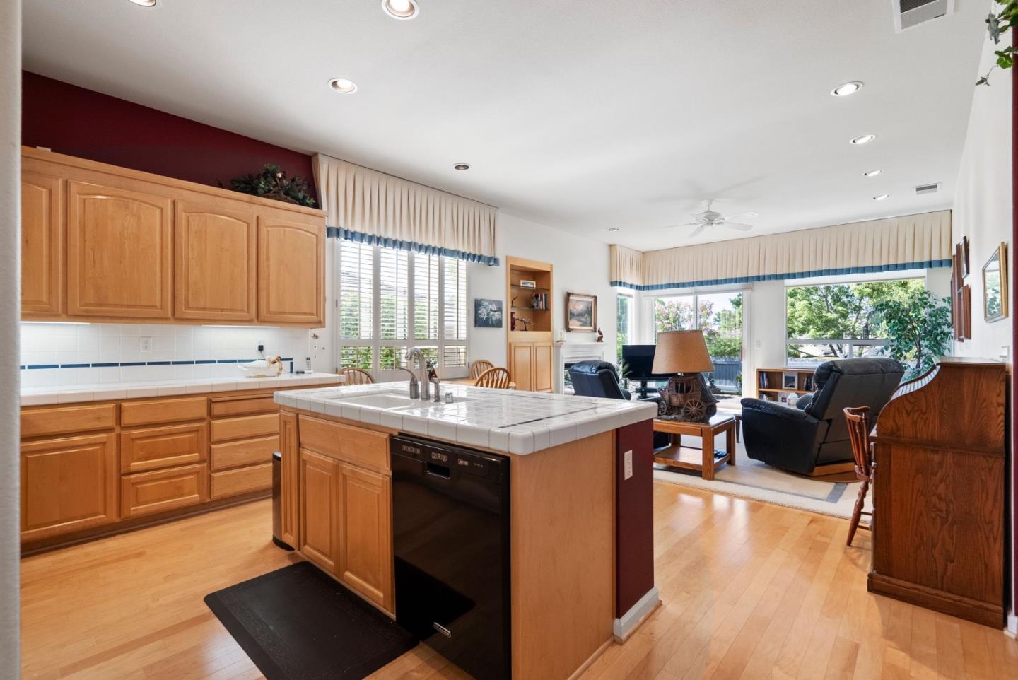 8879 Wine Valley CIR