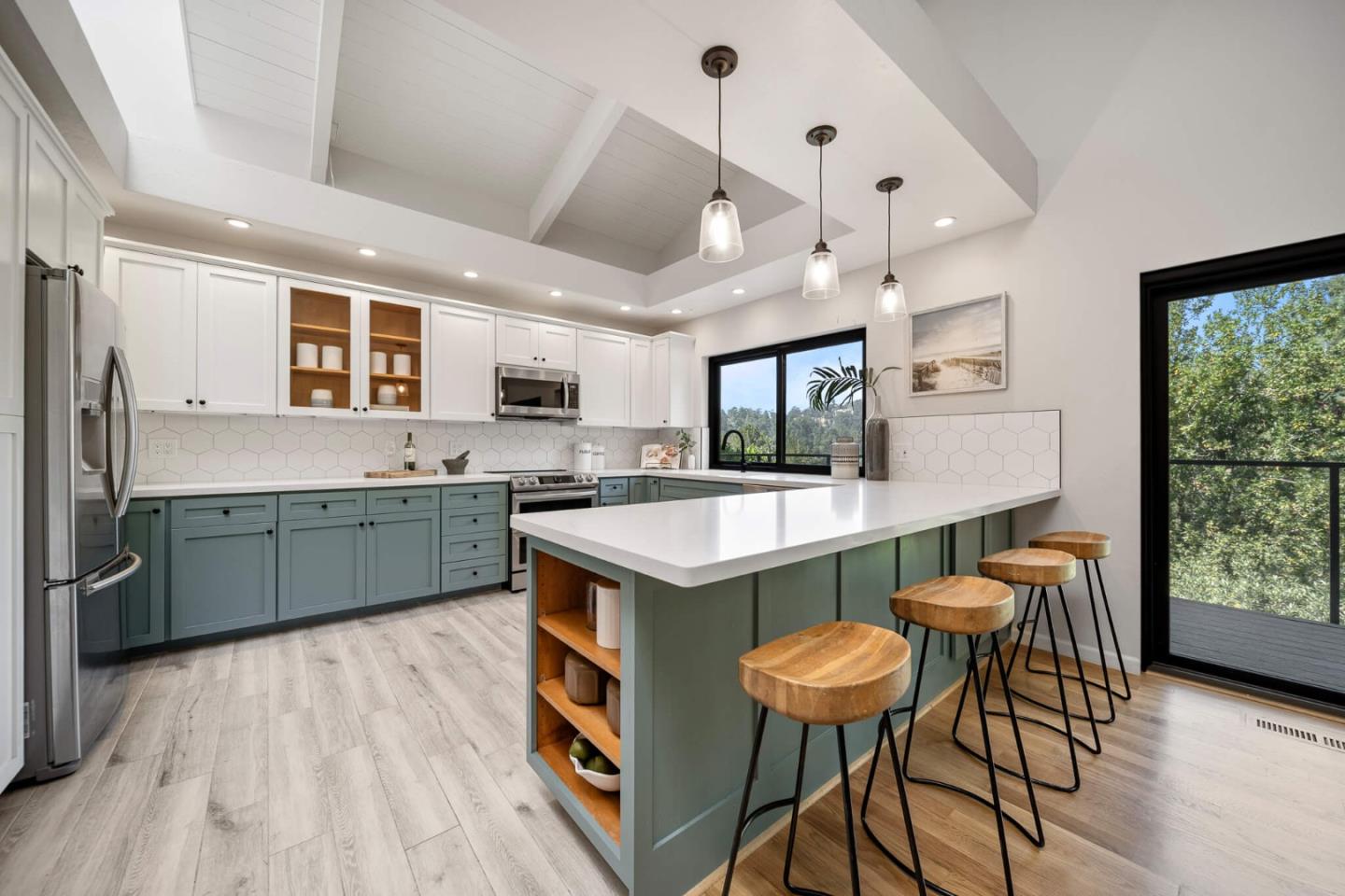 6565 Girvin DR