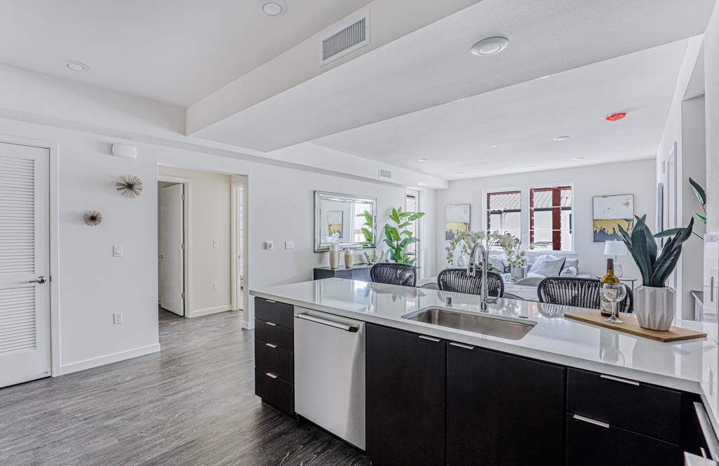 1850 El Camino Real 223