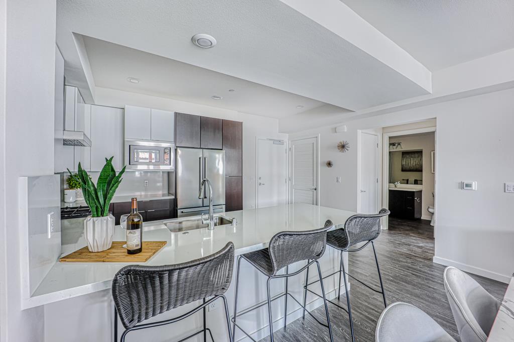 1850 El Camino Real 223