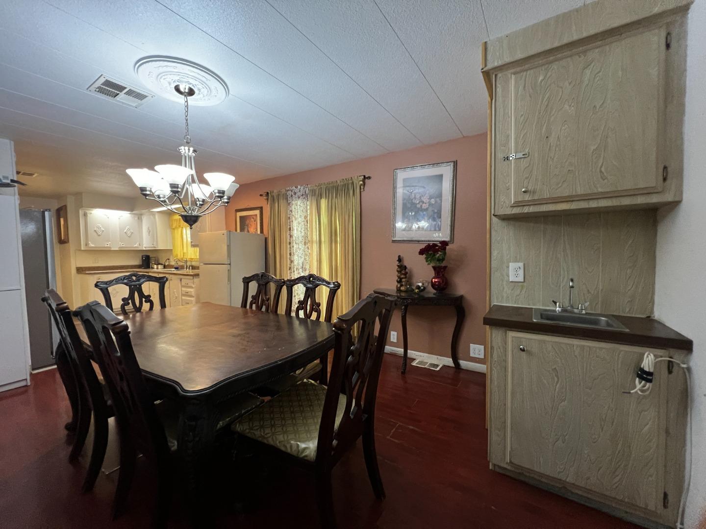3637 Snell AVE 123
