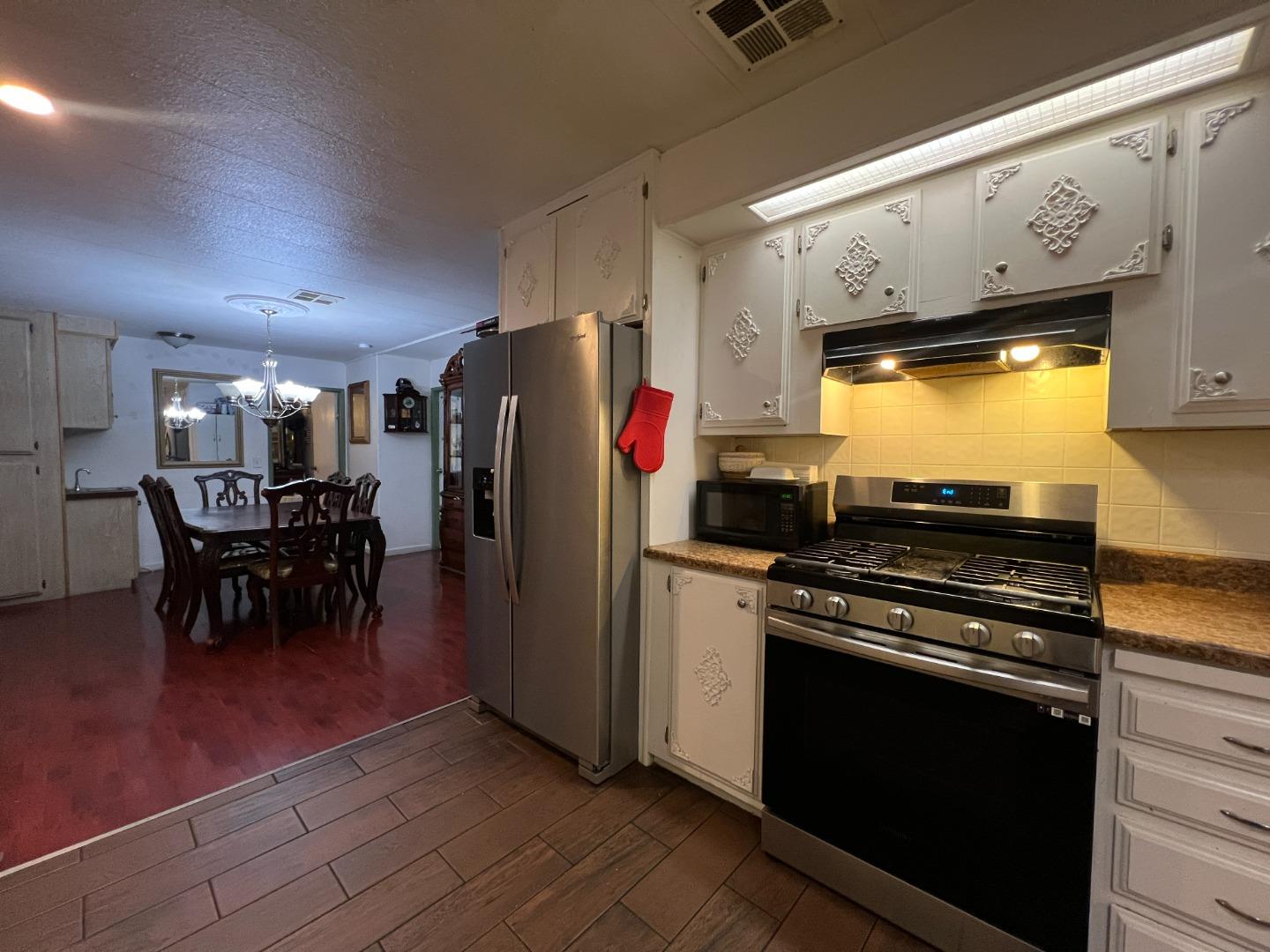 3637 Snell AVE 123
