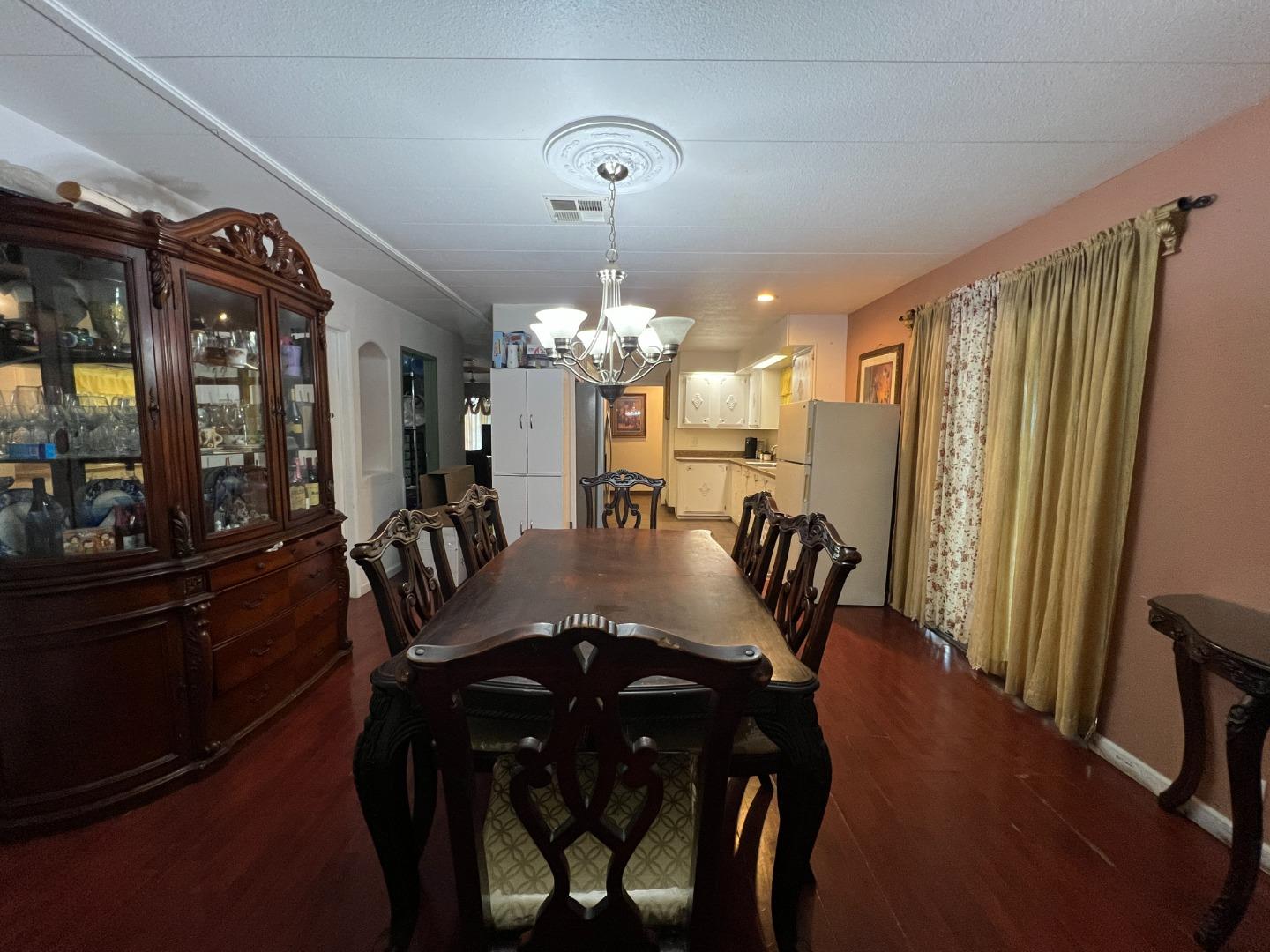 3637 Snell AVE 123
