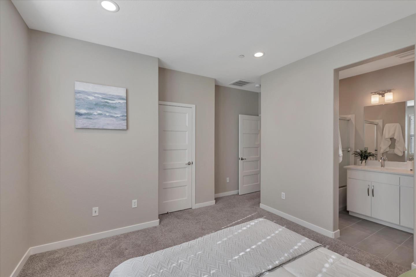 851 Pepper PL