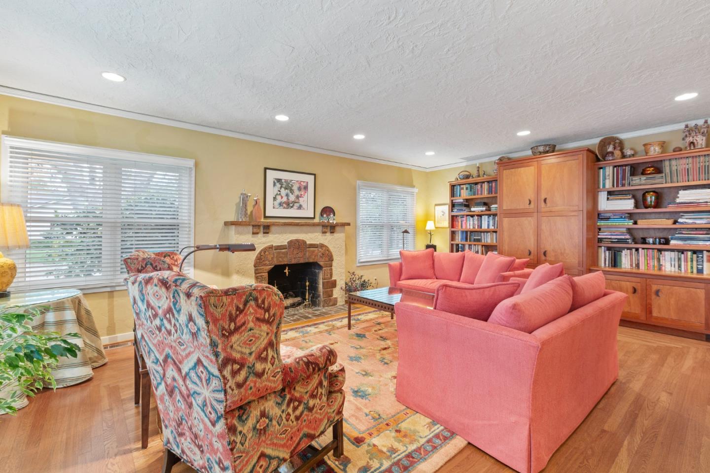 1347 Glenwood AVE