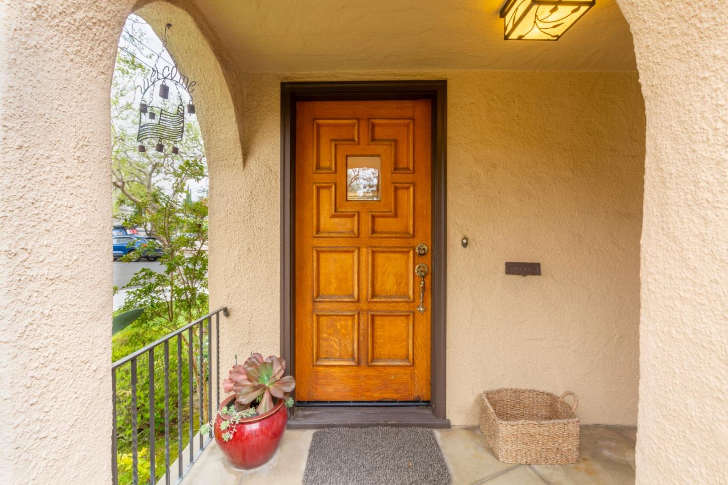 1347 Glenwood AVE