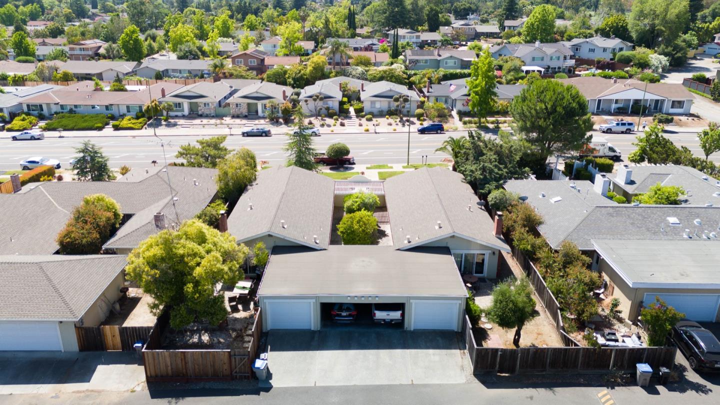 6581-6583 Crown BLVD