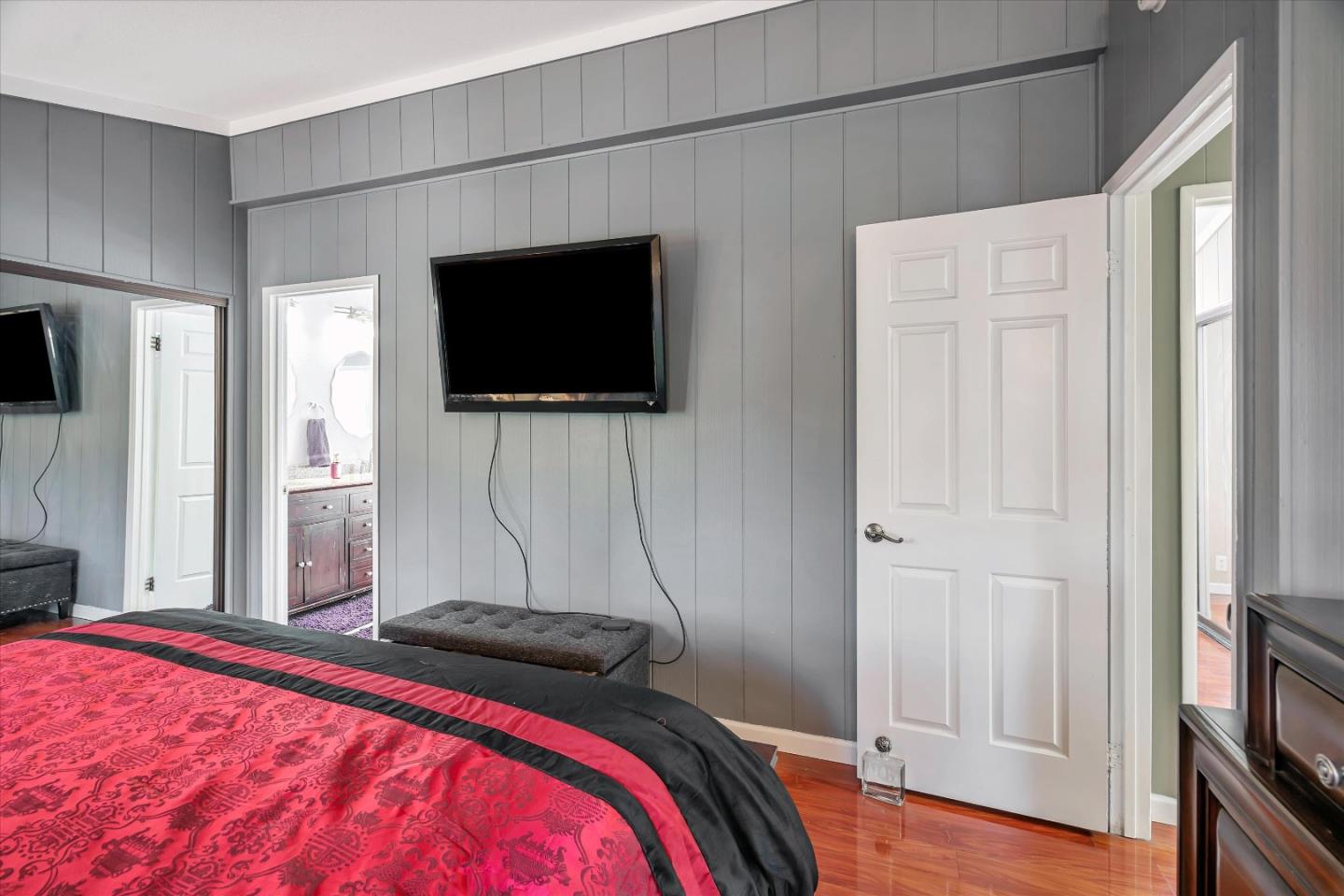 396 Chateau la Salle DR 396