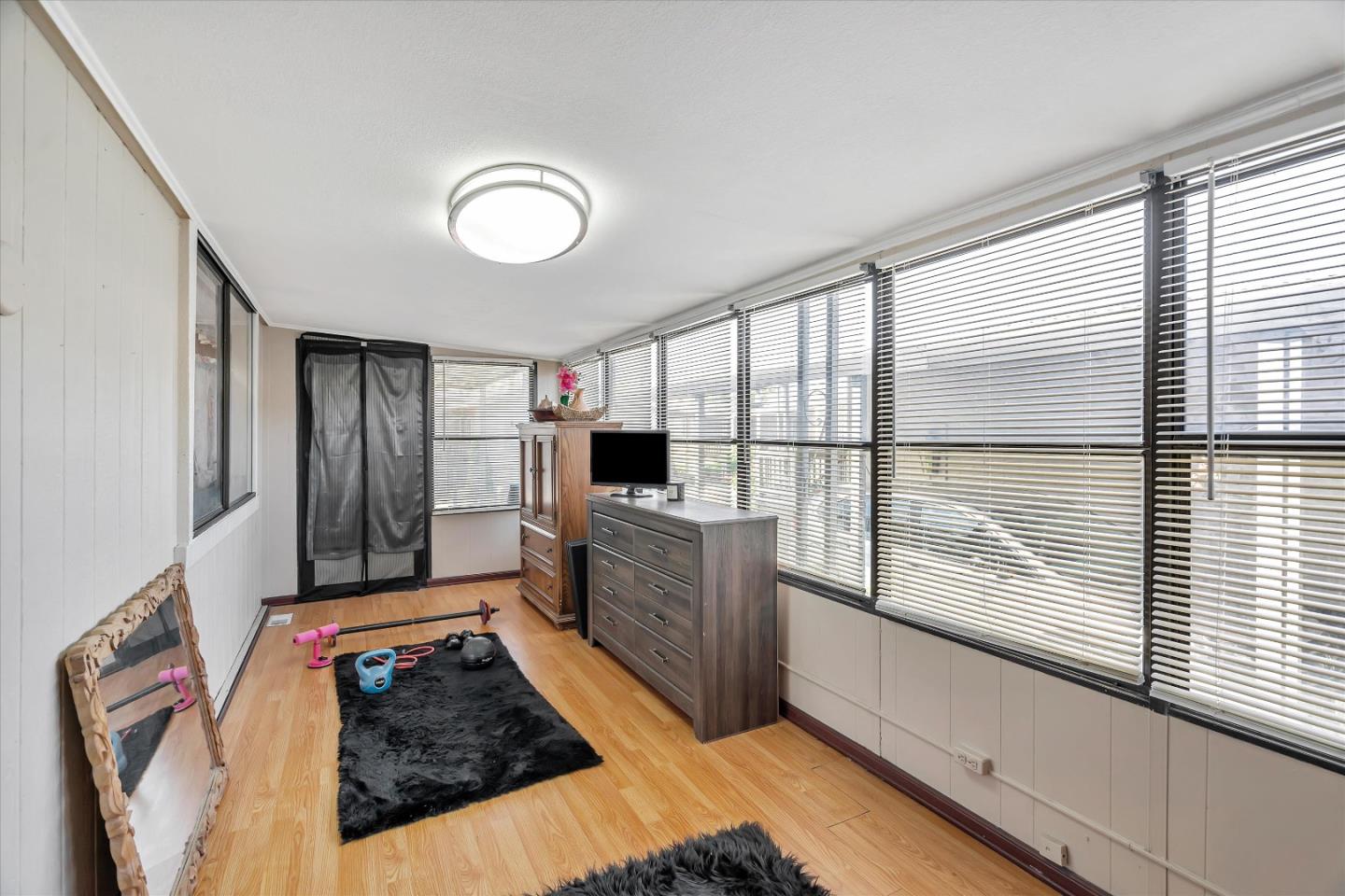 396 Chateau la Salle DR 396