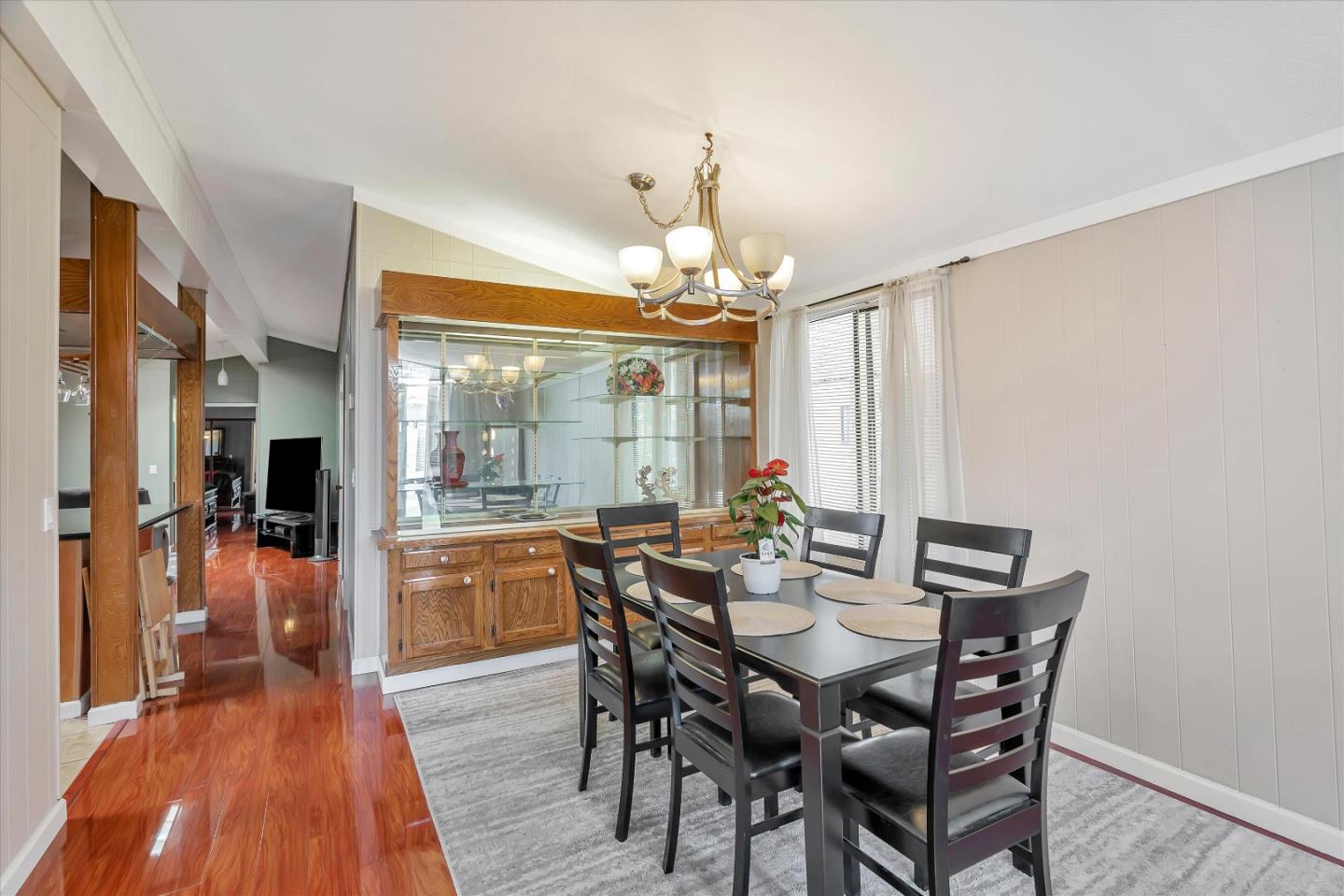 396 Chateau la Salle DR 396