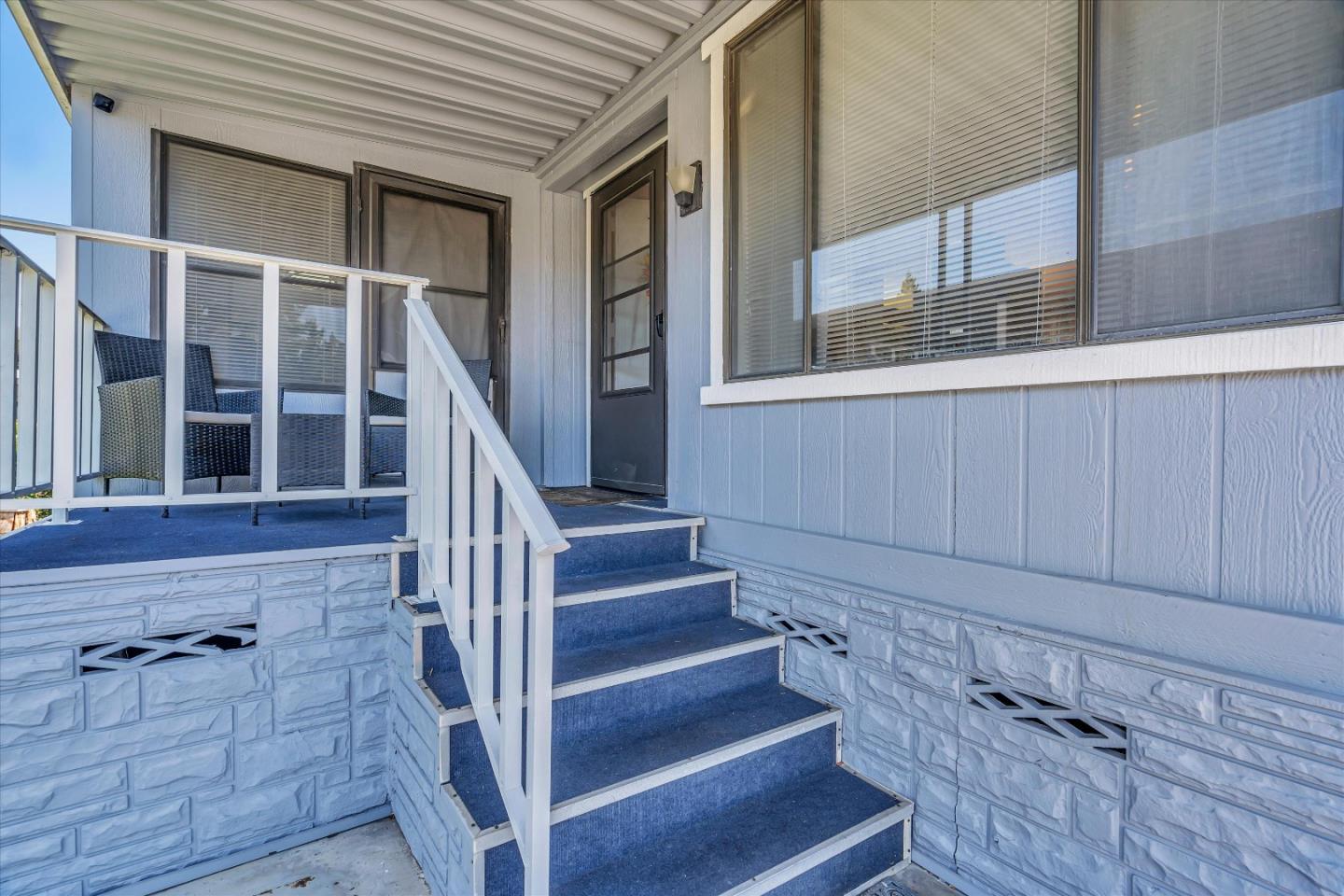 396 Chateau la Salle DR 396