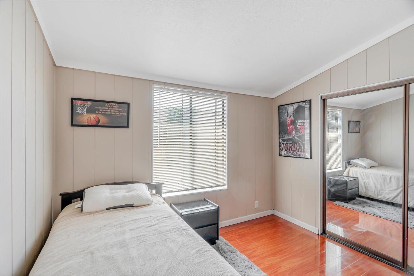 396 Chateau la Salle DR 396