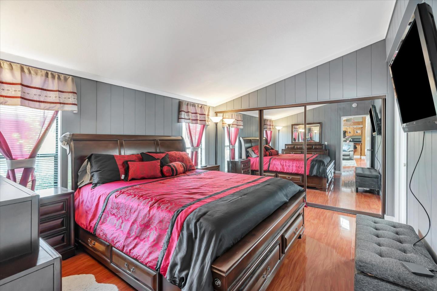 396 Chateau la Salle DR 396