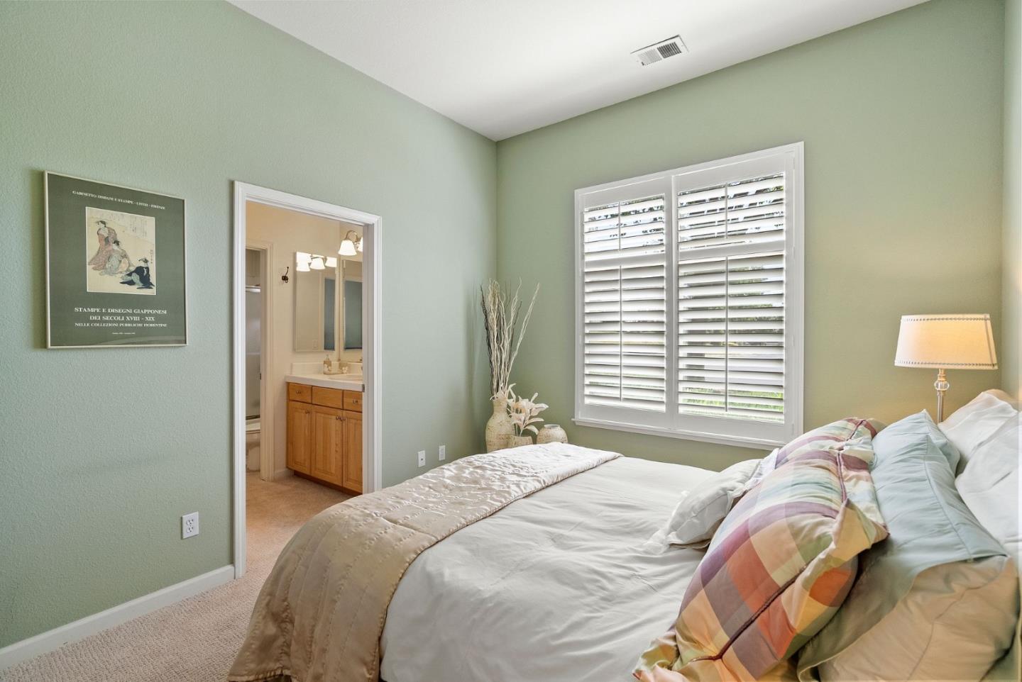 9010 Village View DR