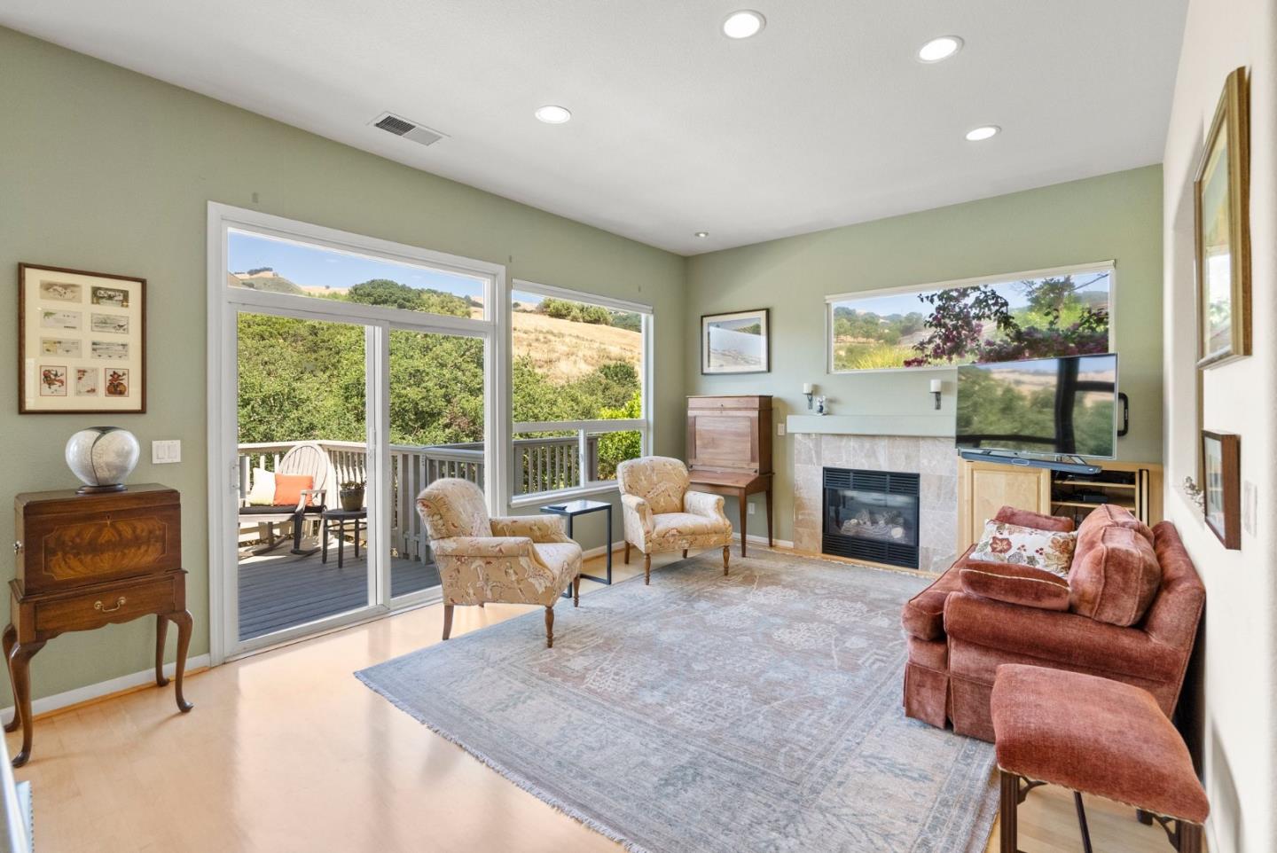 9010 Village View DR