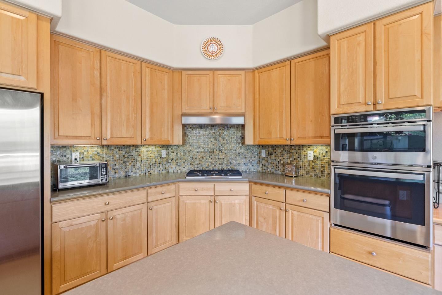 9010 Village View DR