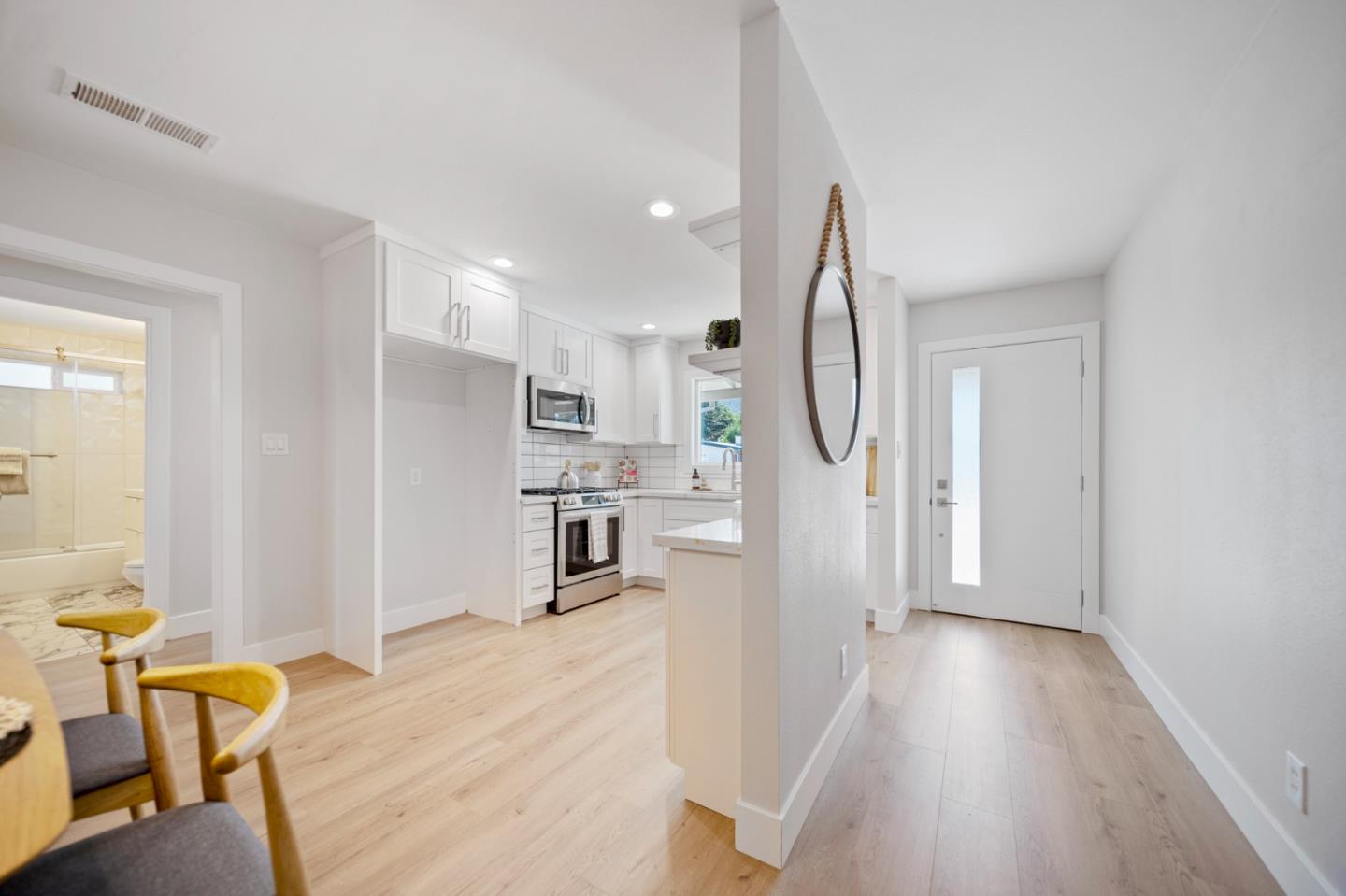 838 Newman DR