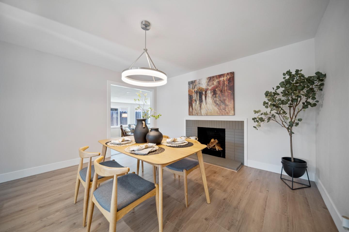 838 Newman DR