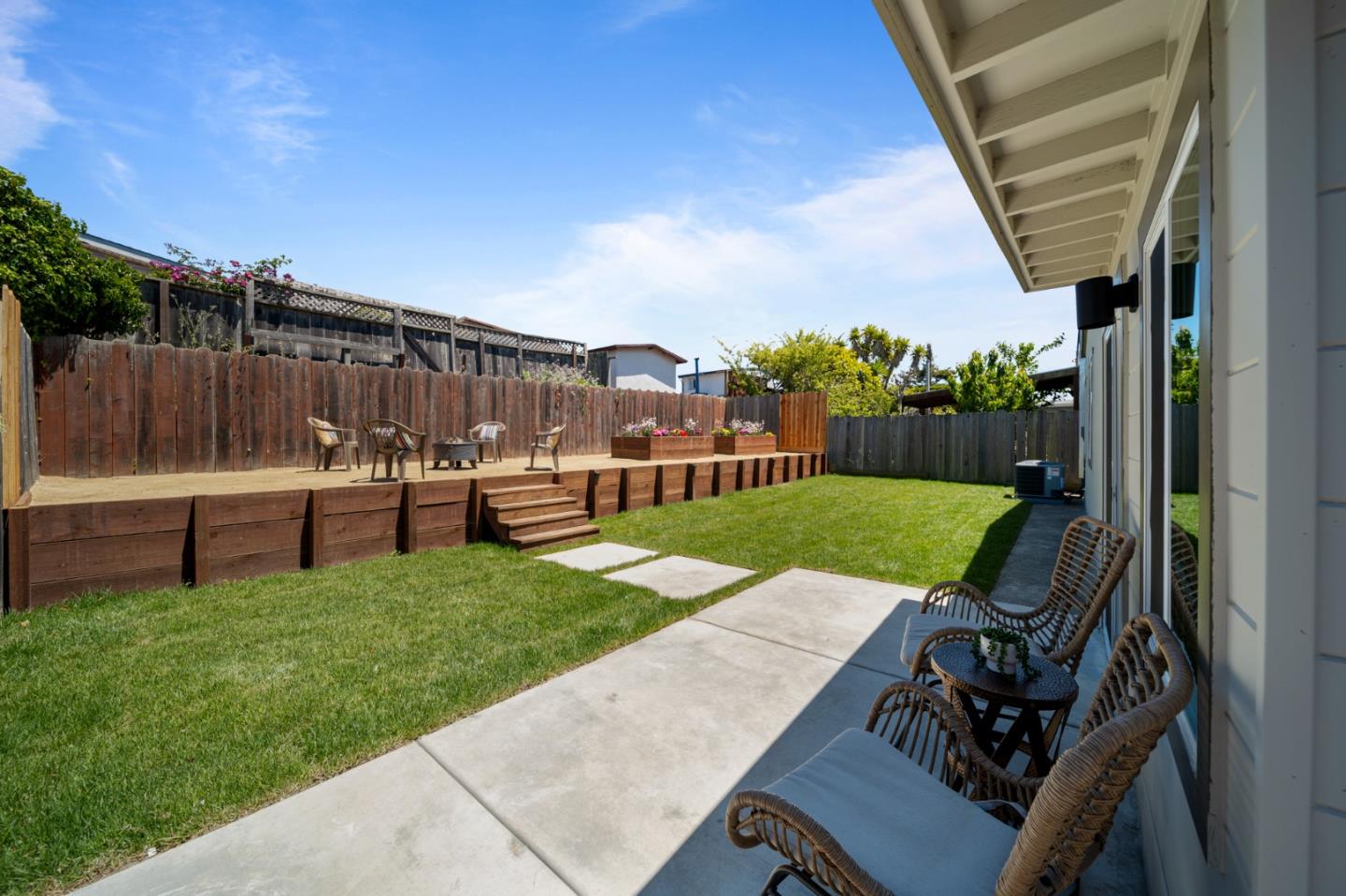 838 Newman DR