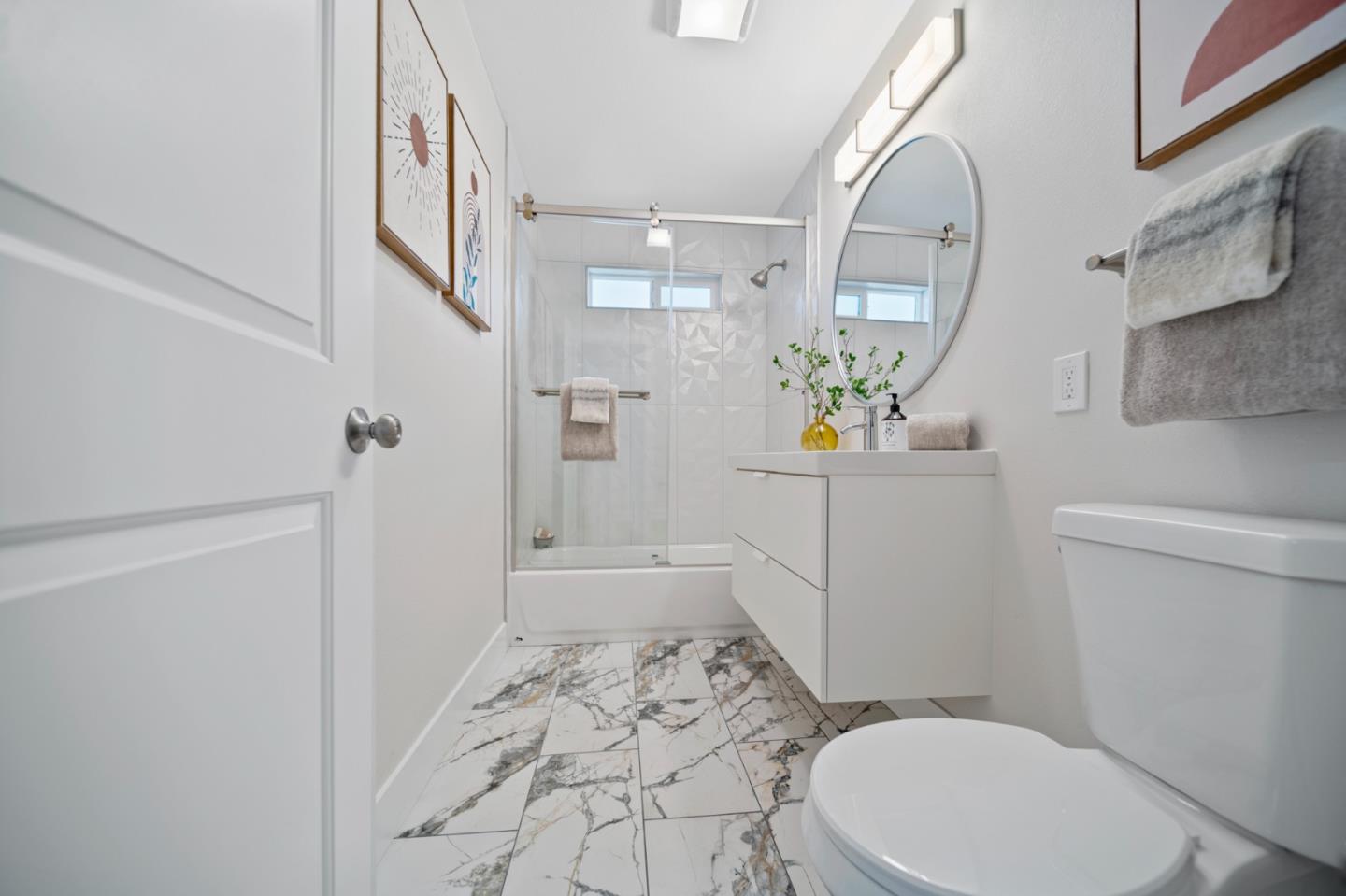 838 Newman DR