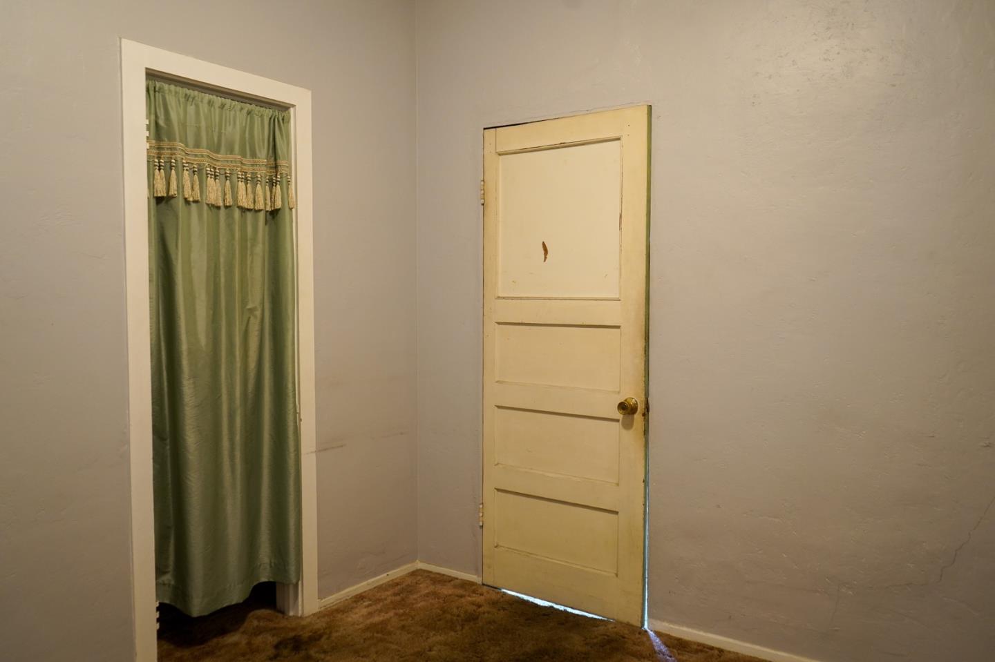 1056 W San Fernando ST