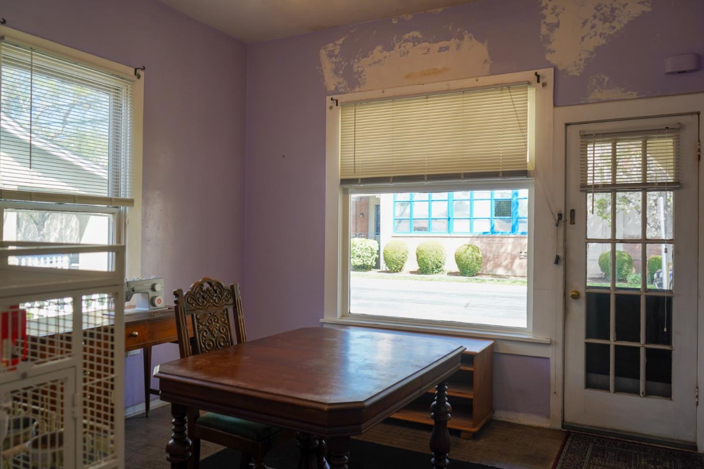 1056 W San Fernando ST