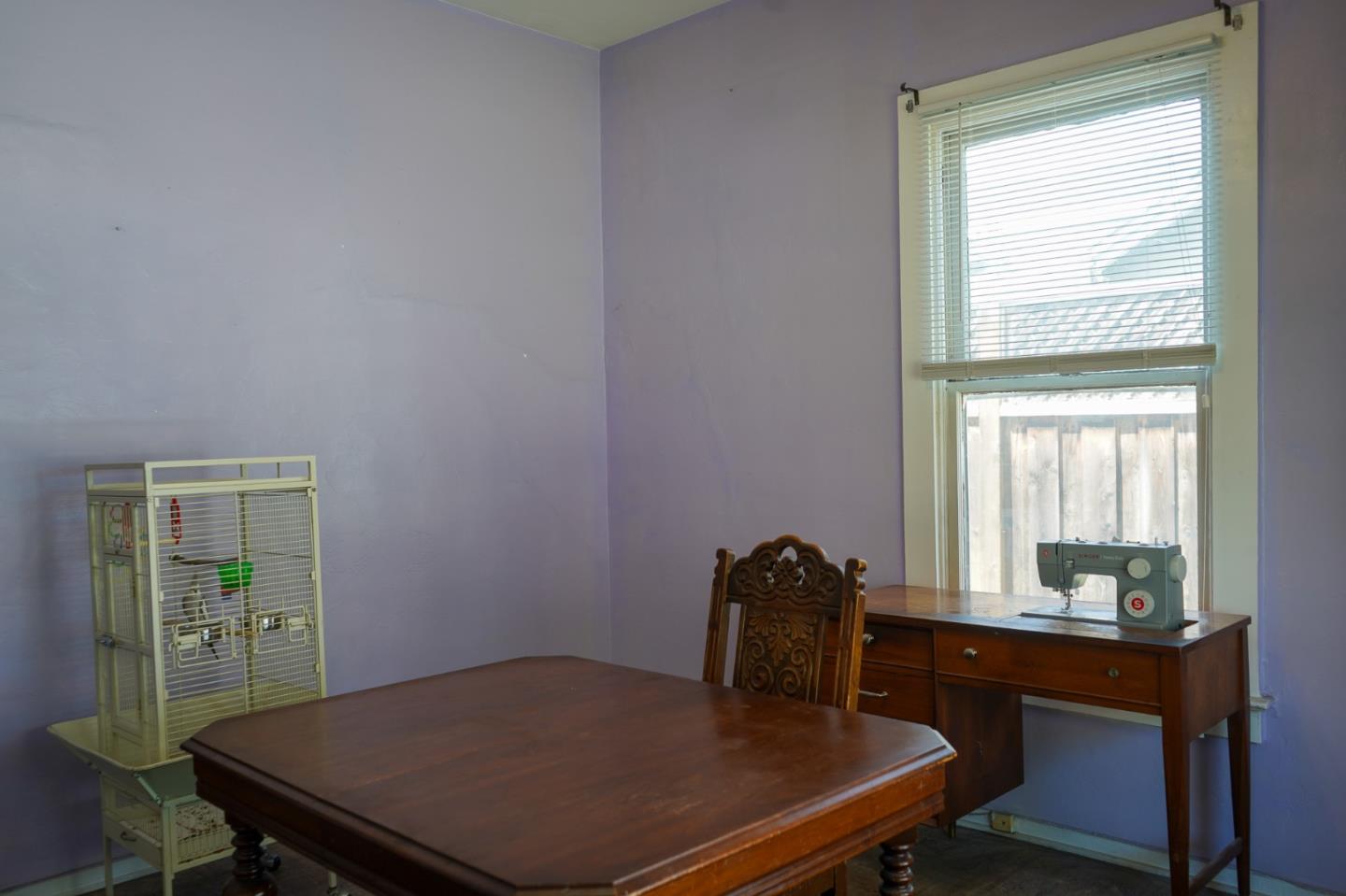 1056 W San Fernando ST