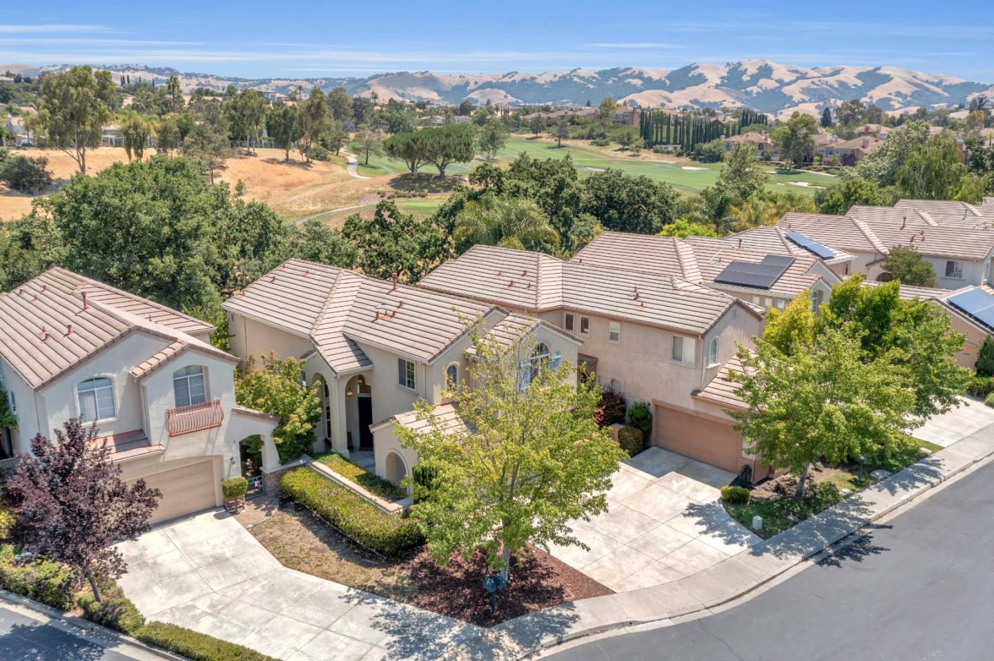 5277 Roxburghe CT