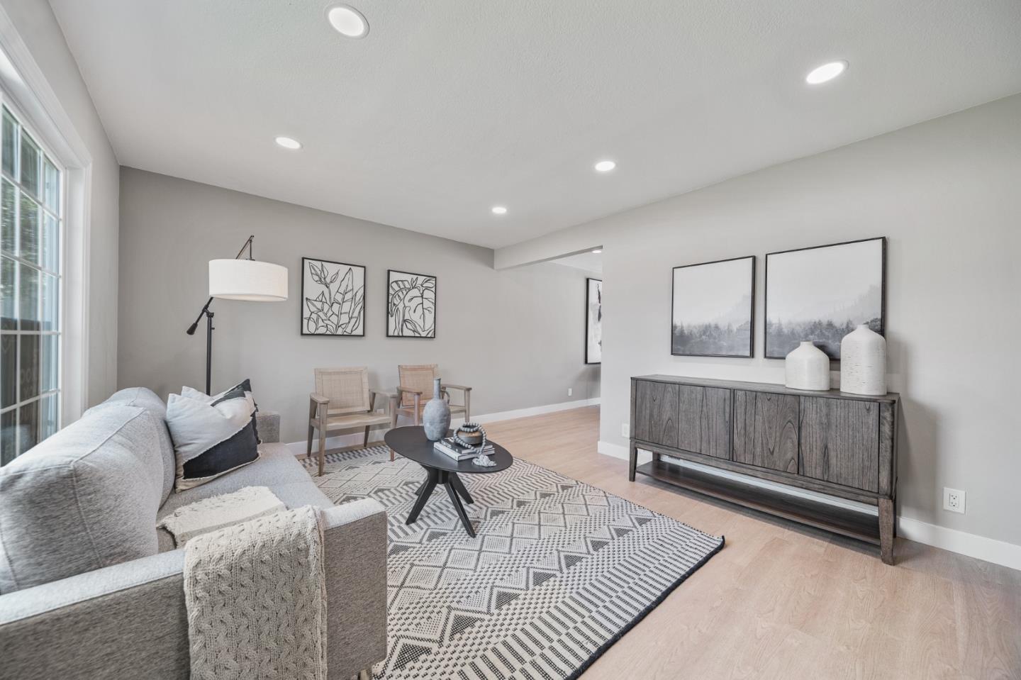 34631 Bahama CMN