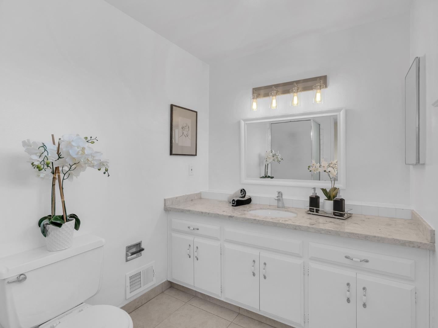 1536 Bittern DR