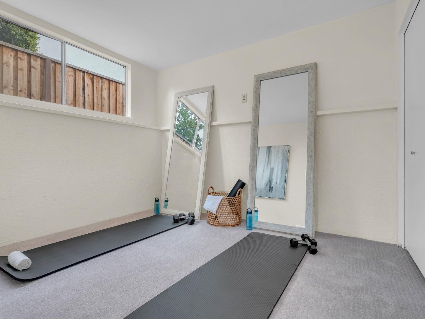 1536 Bittern DR