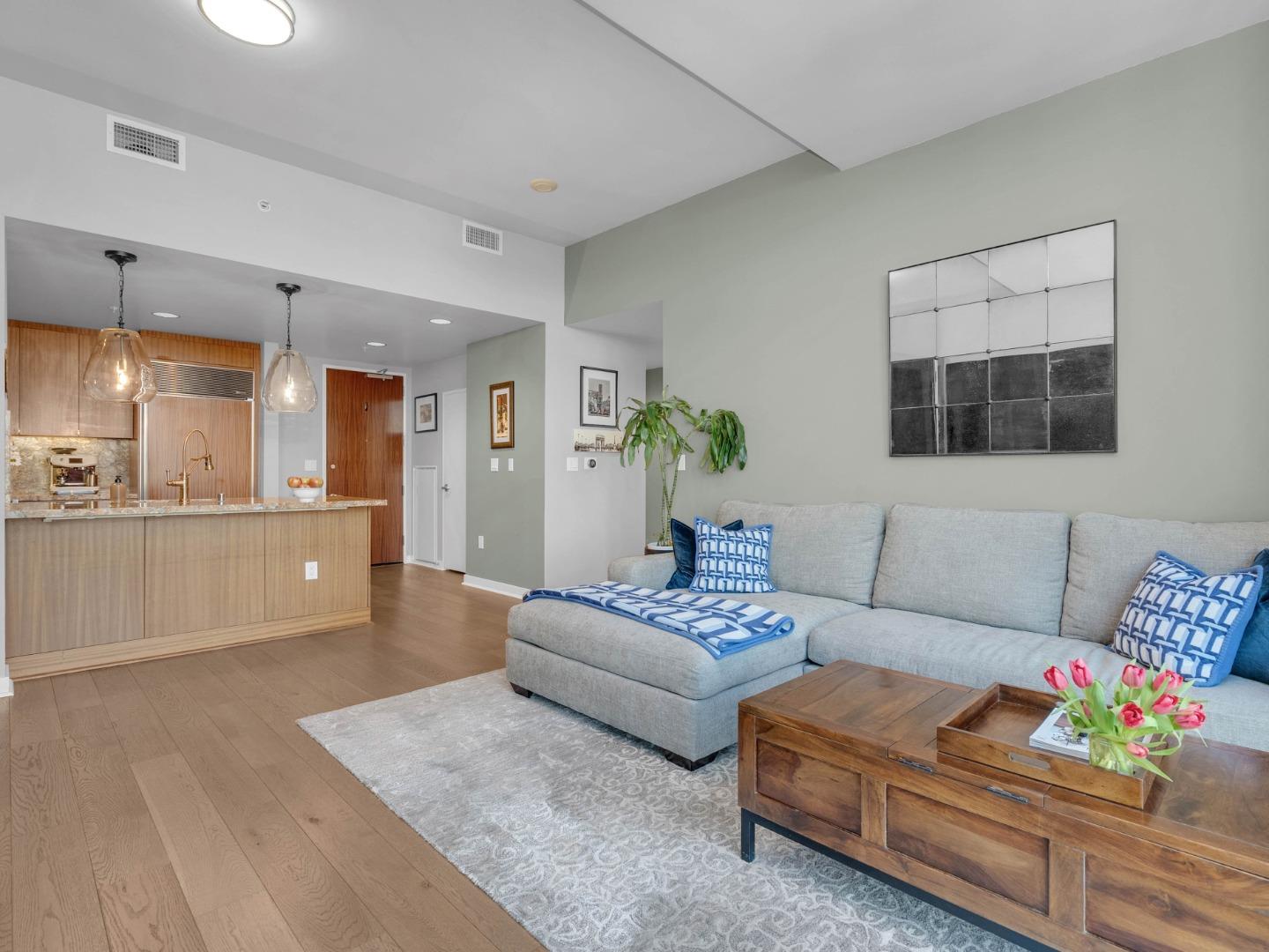 38 N Almaden BLVD 2008