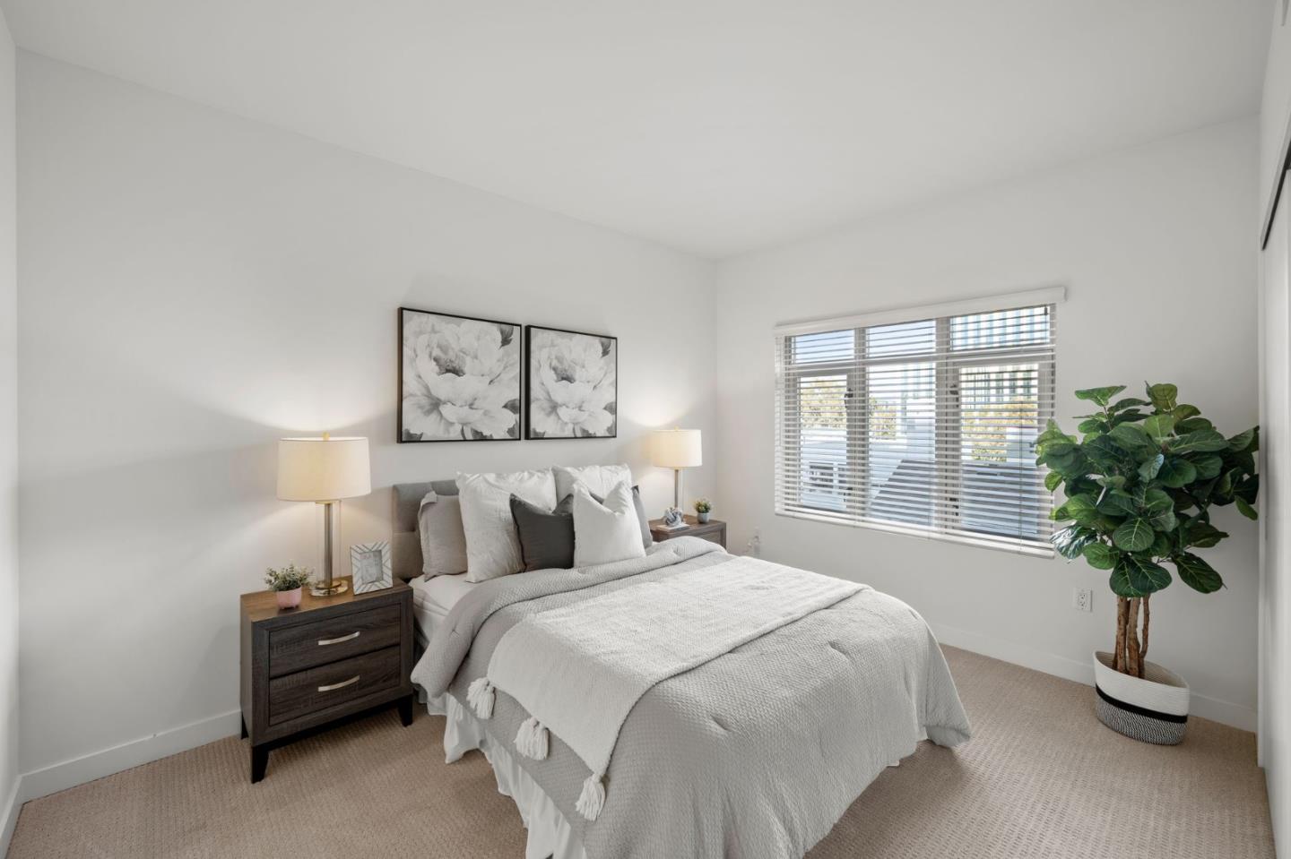 175 W Saint James ST 401