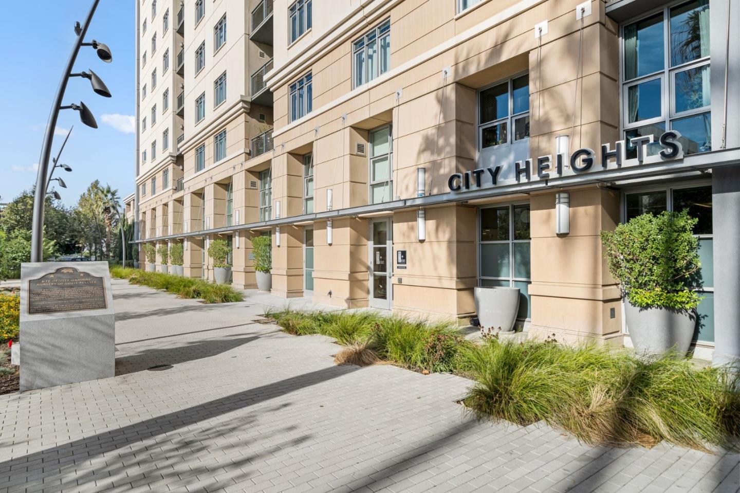 175 W Saint James ST 401