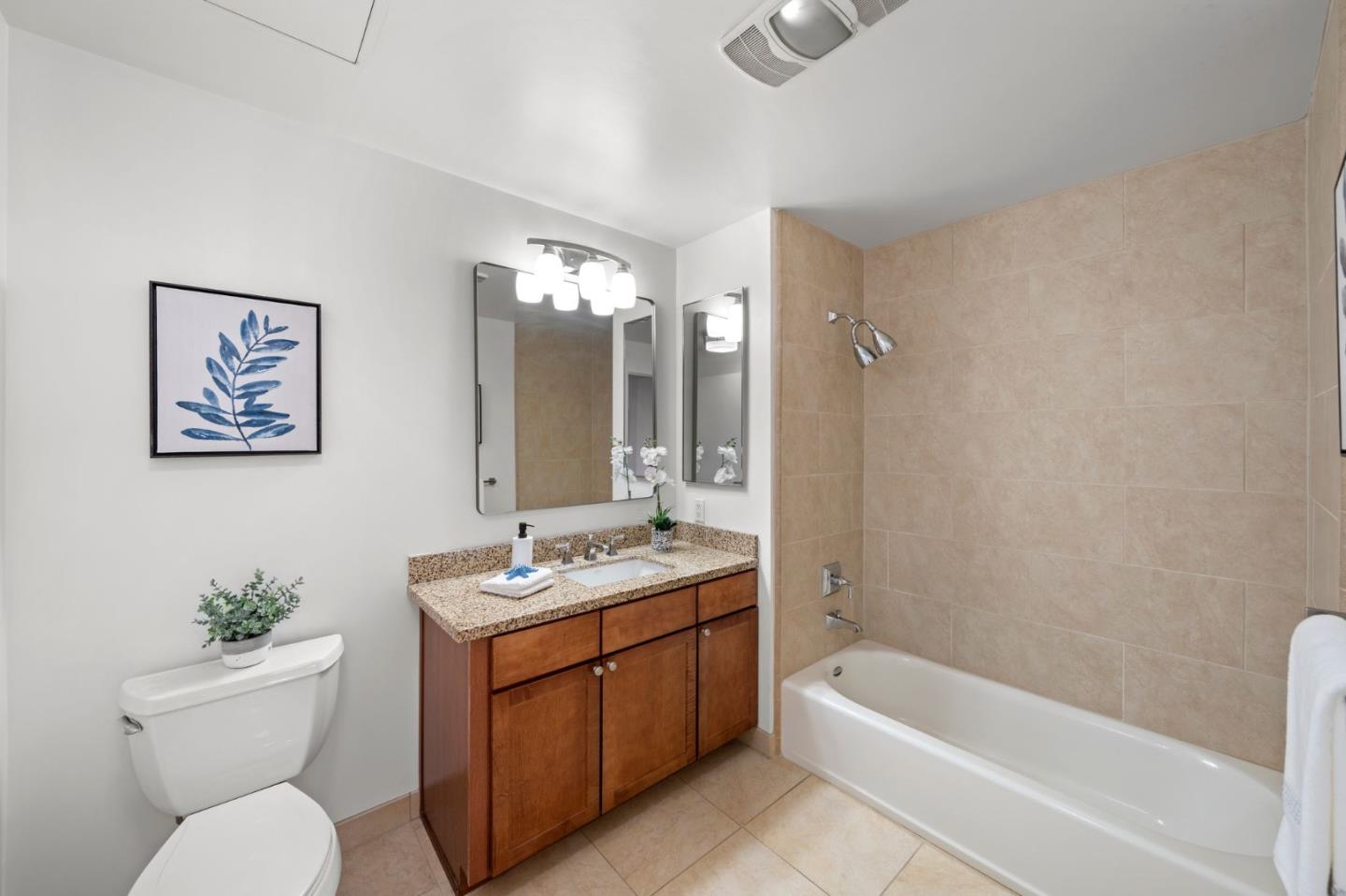 175 W Saint James ST 401