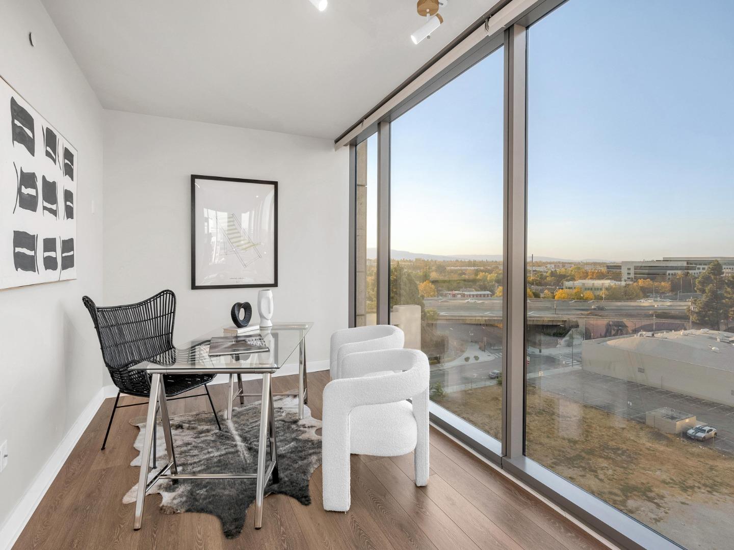 38 N Almaden BLVD 923