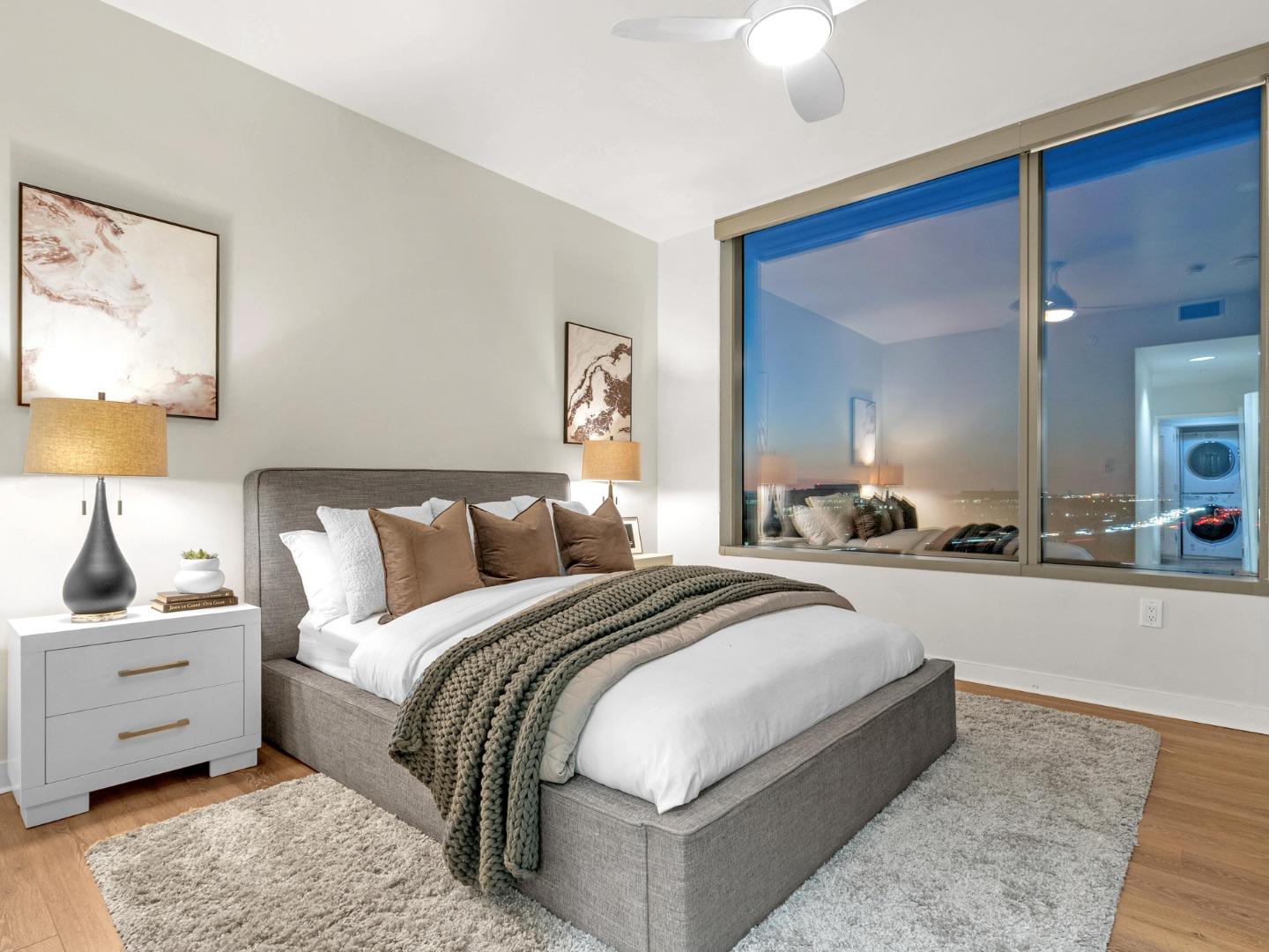 38 N Almaden BLVD 923